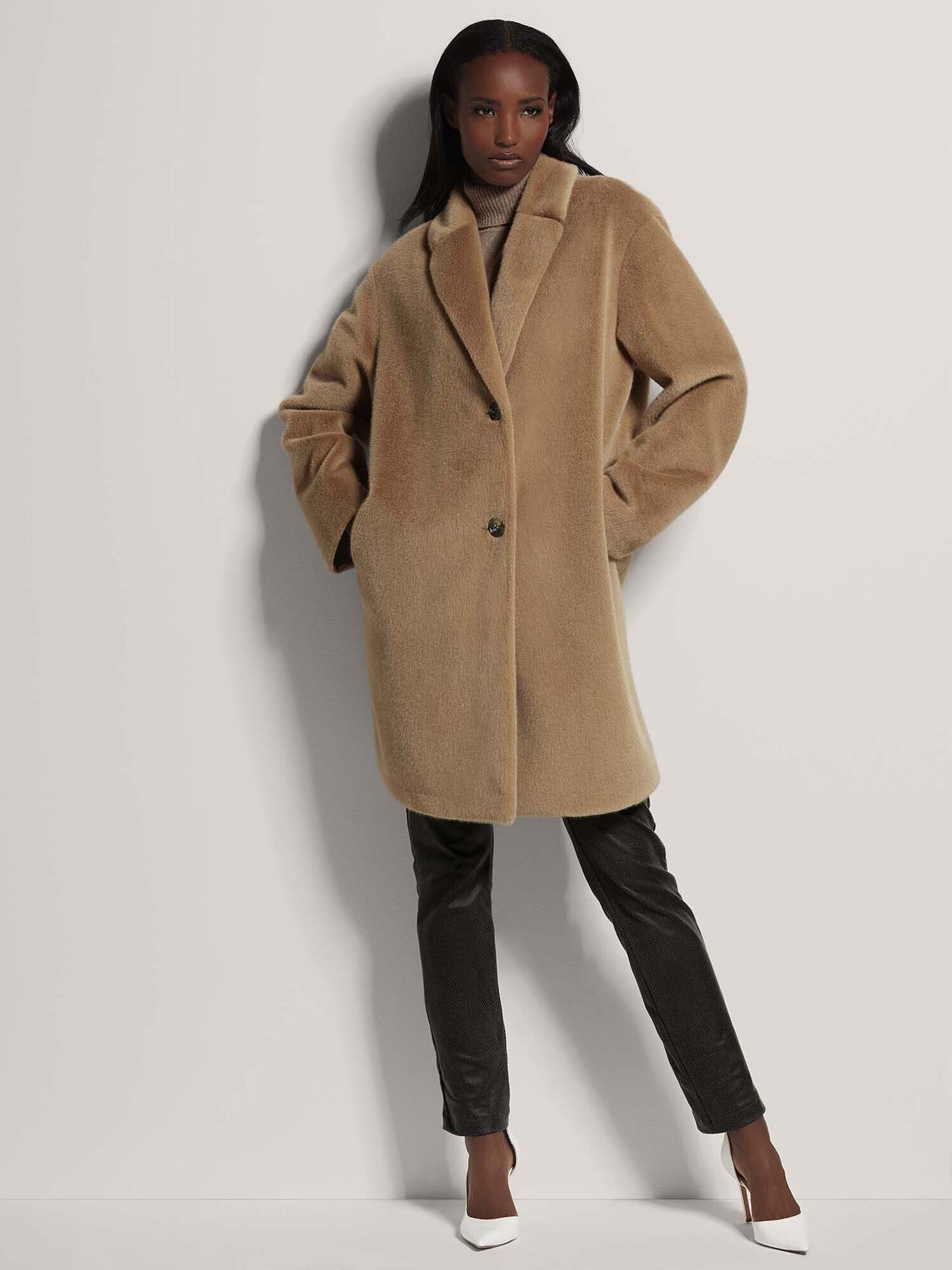 Thumbnail - MADELEINE Mantel