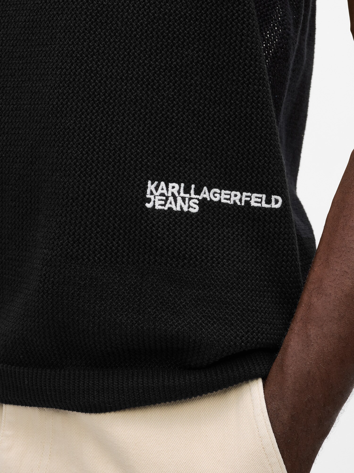 KARL LAGERFELD JEANS Sveter  čierna / biela (obrázok 4)