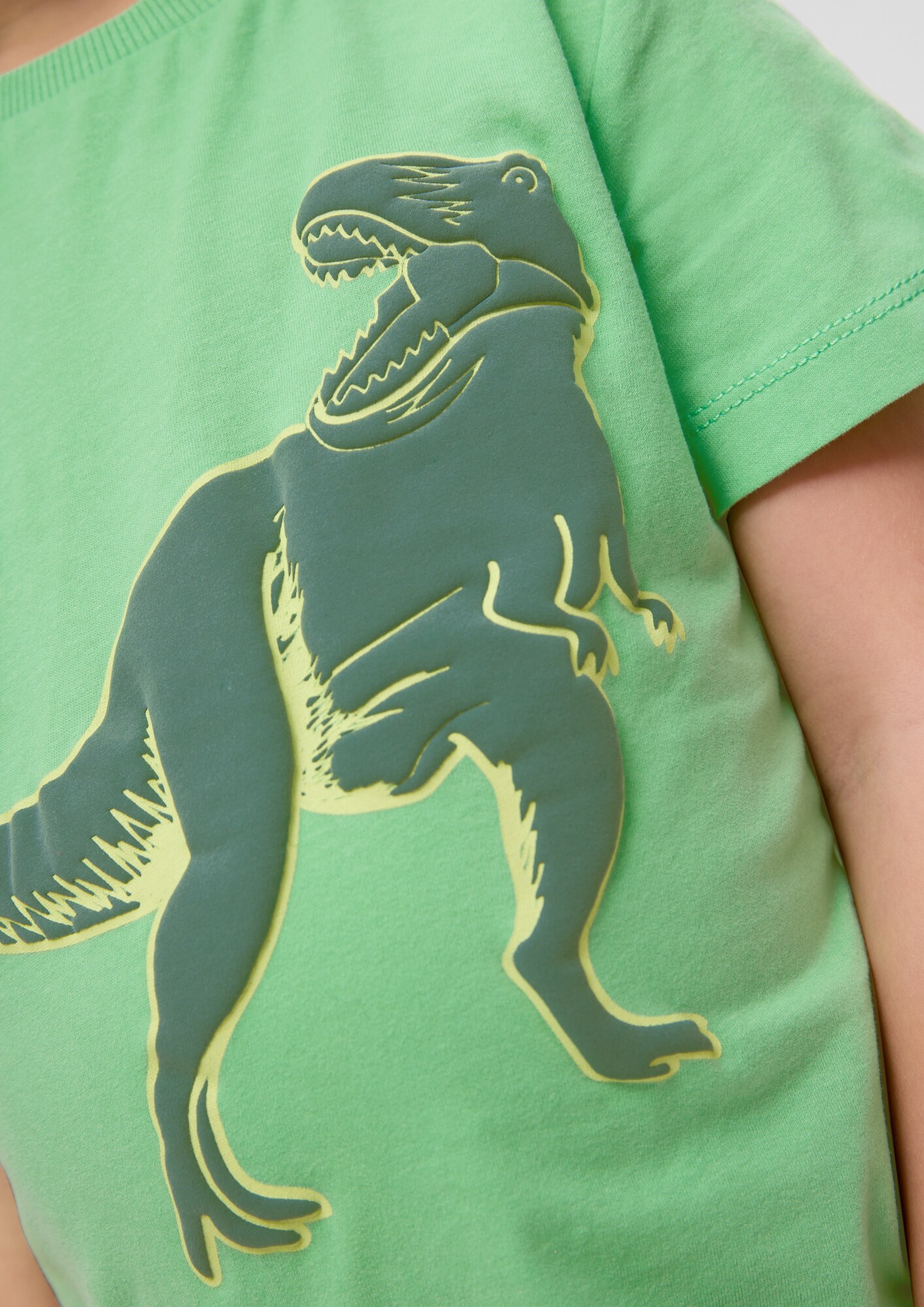 Thumbnail - T-Shirt