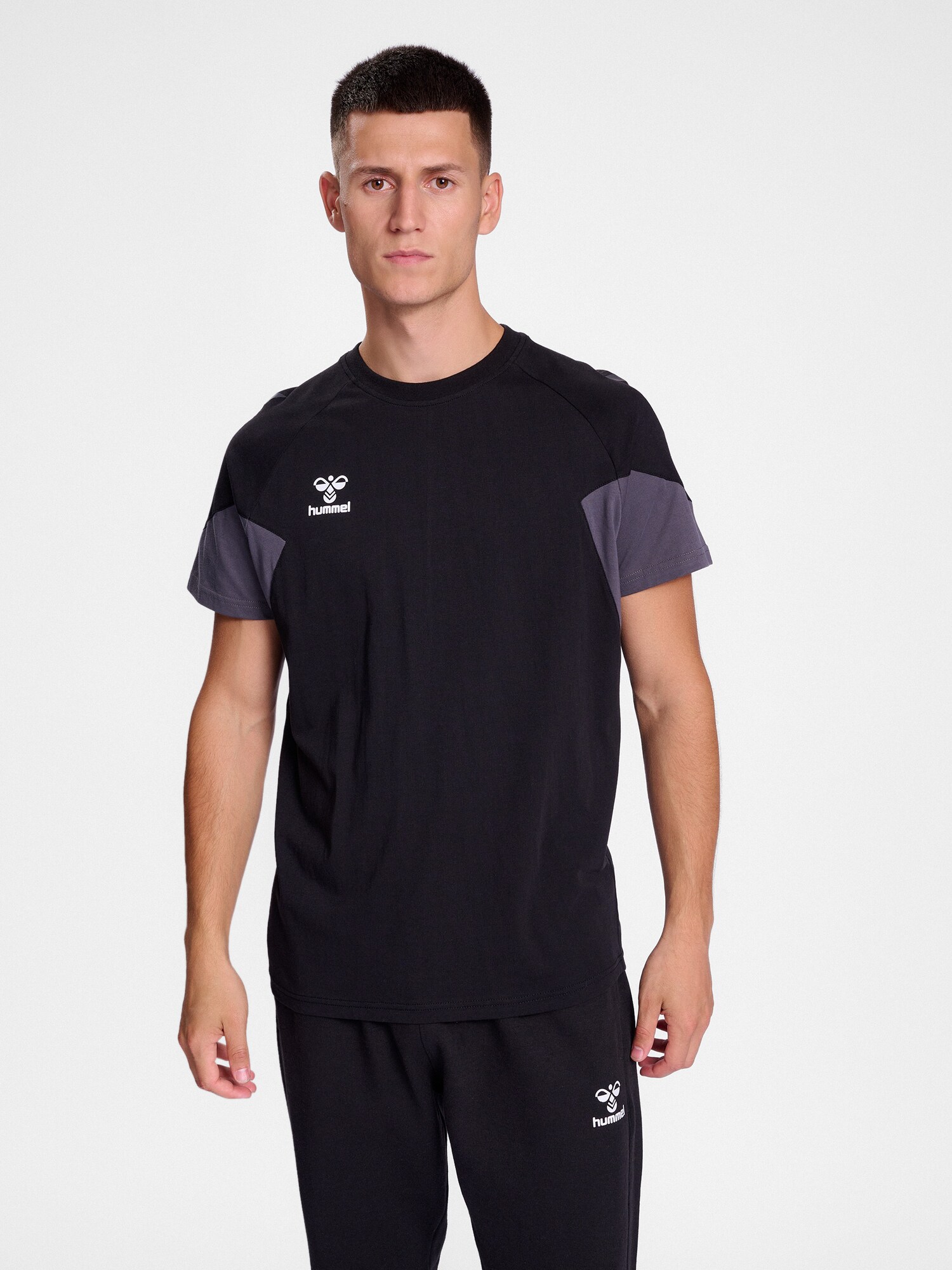 Hummel Funkčné tričko 'Travel' sivá / čierna / biela (obrázok 6)