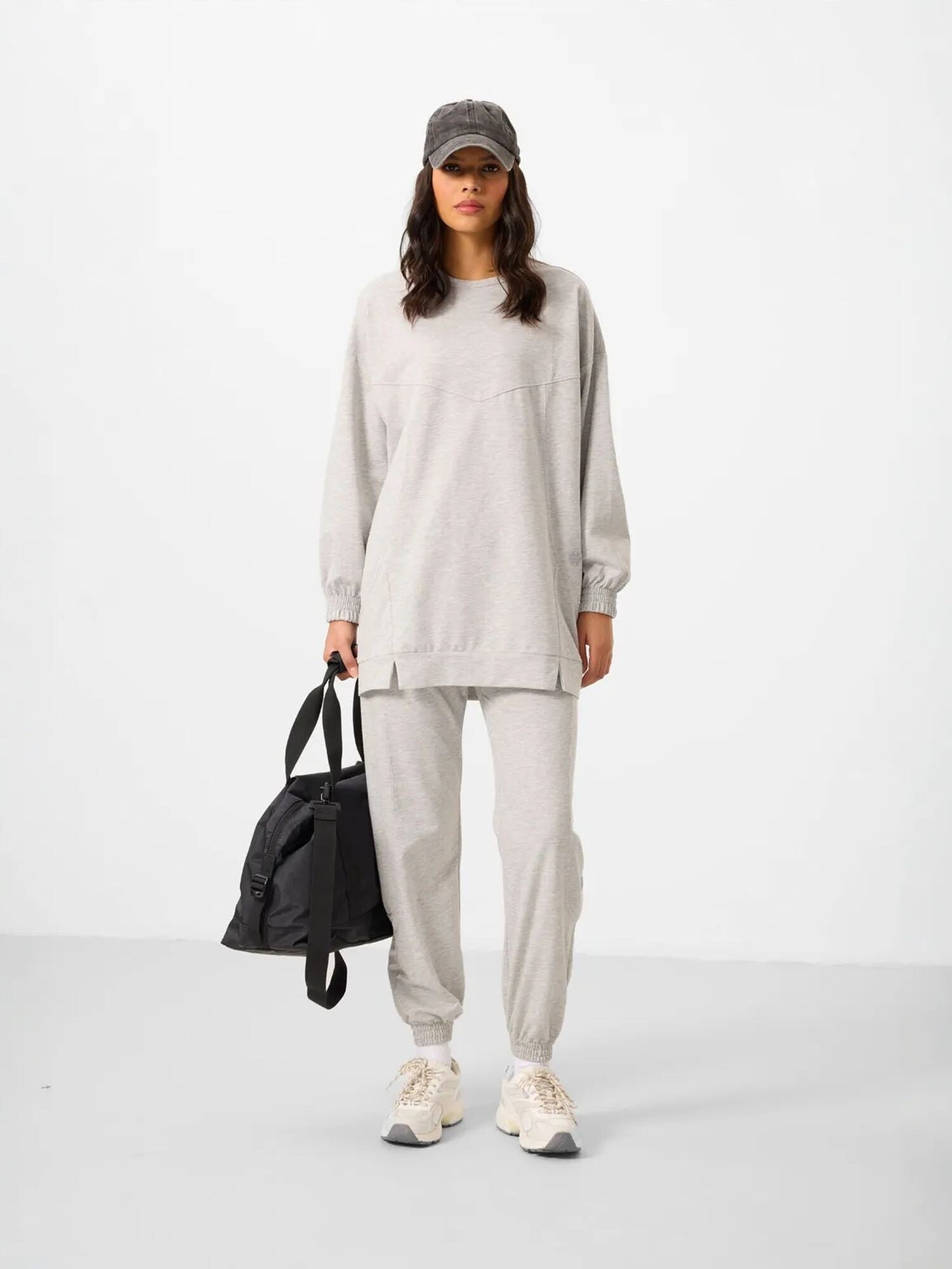 Tommy Life Jogging komplet svijetlosiva