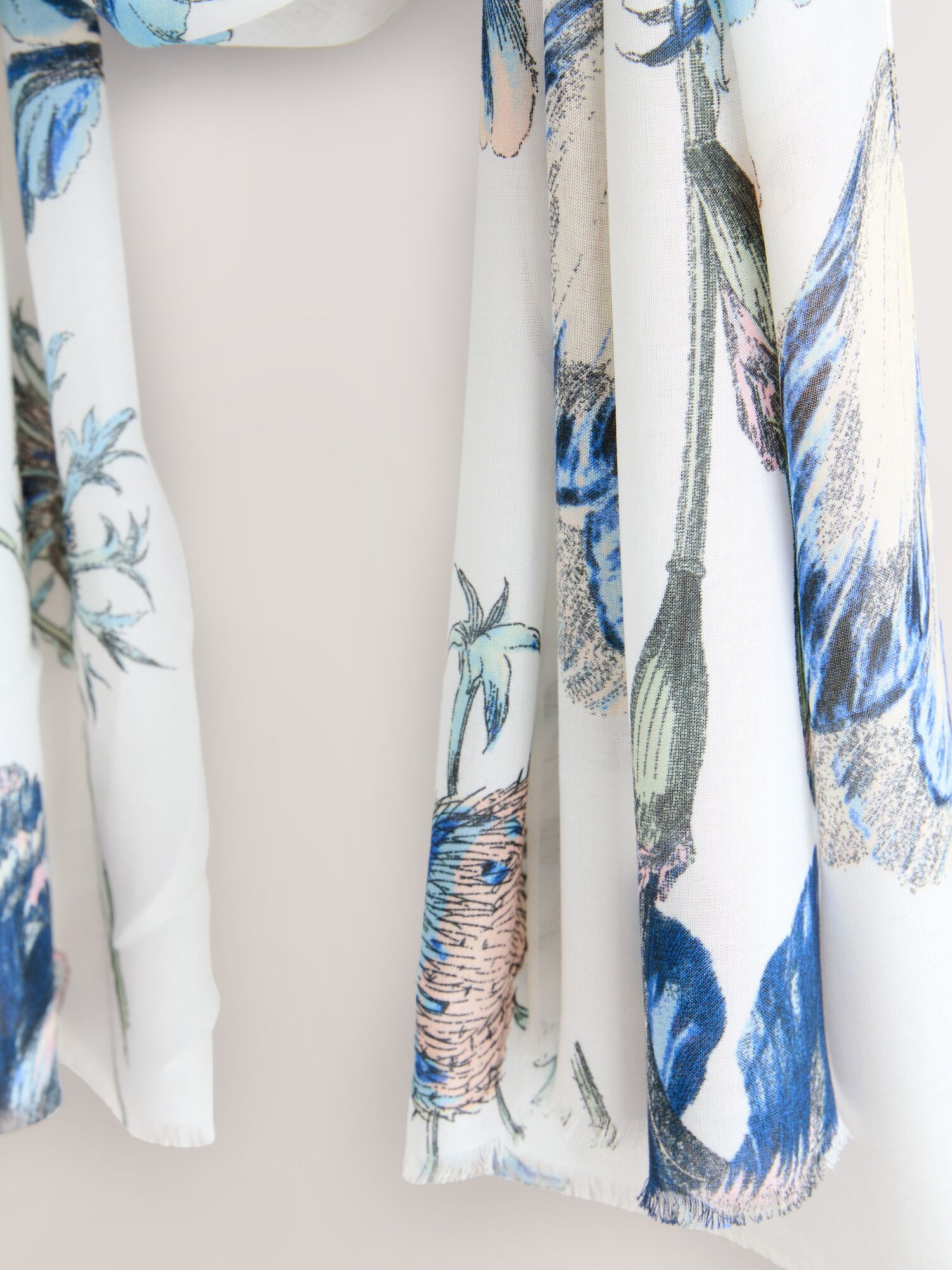 Thumbnail - Next Tuch Kew