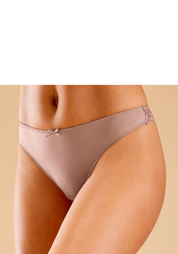 PETITE FLEUR, String bugyik, vegyes színek, 5 kép a 7 közül