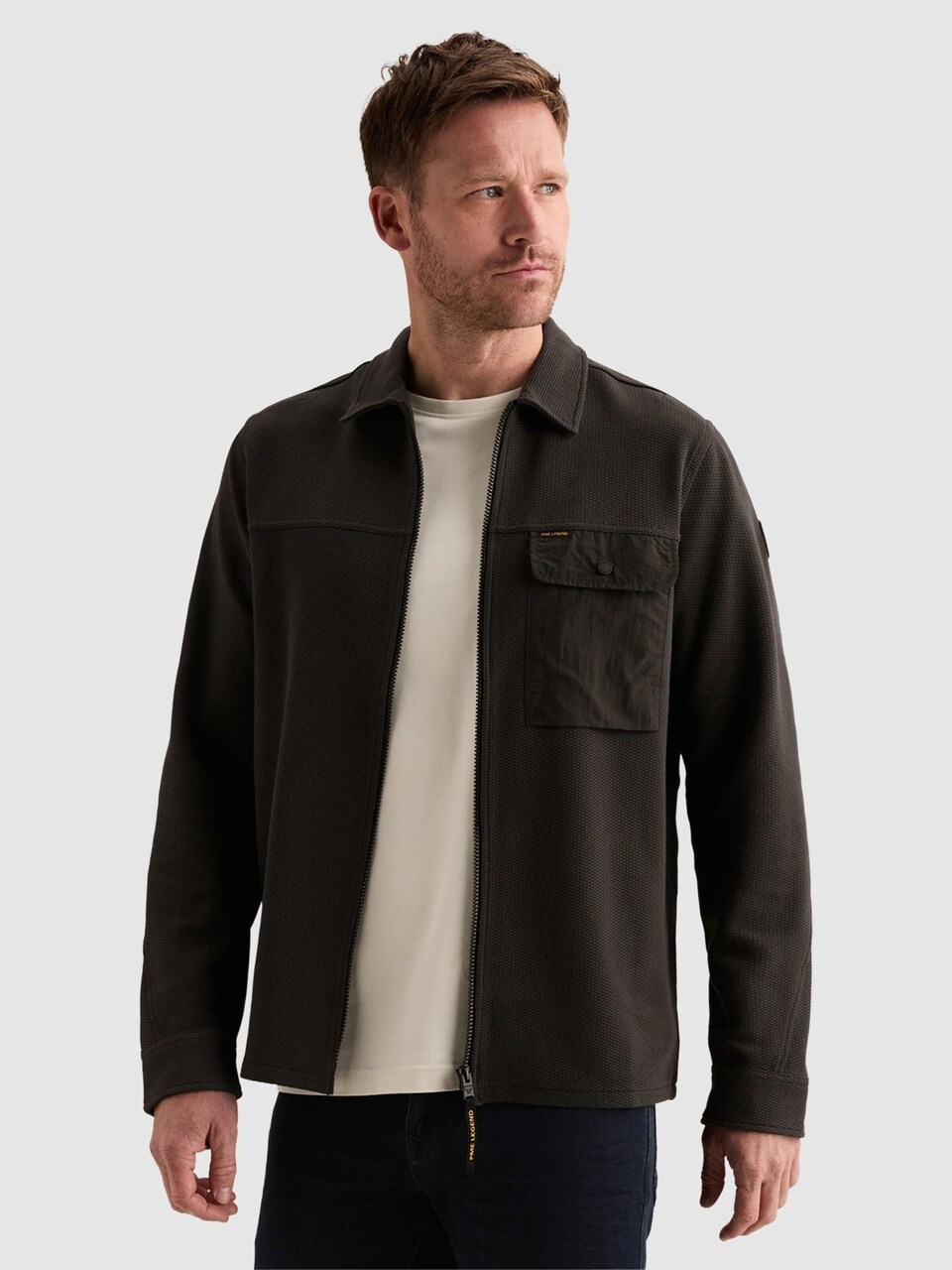 T-shirt 'Overshirt with waffle texture and cargo chest pocket'
