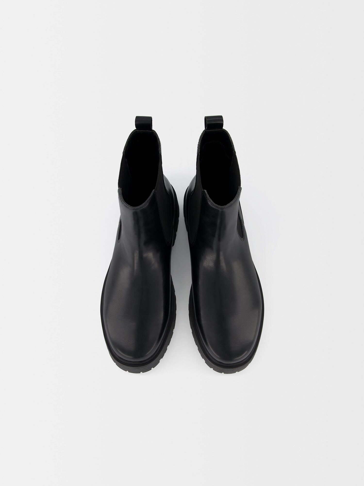 Bershka Chelsea boots