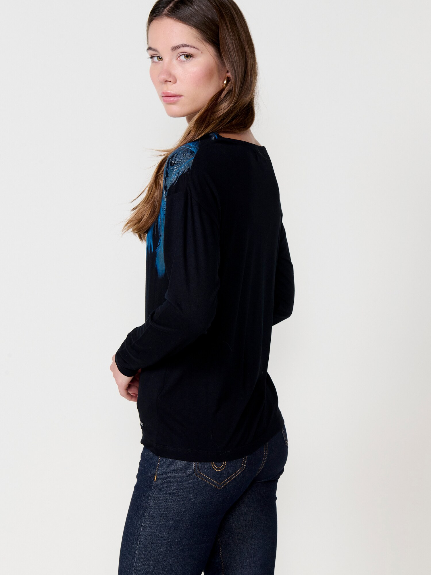 Thumbnail - KOROSHI Shirt