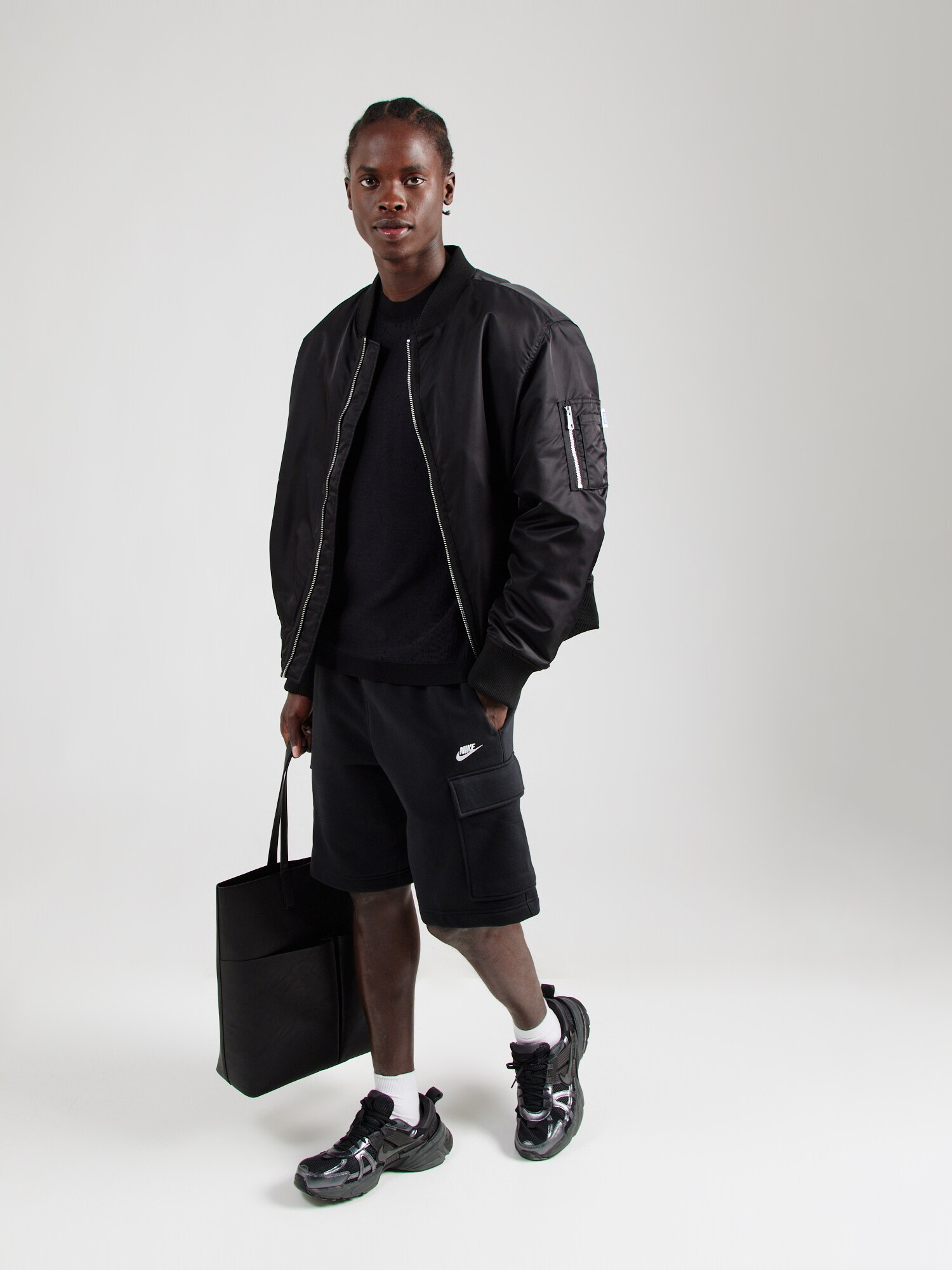 Nike Sportswear Tričko čierna (obrázok 4)