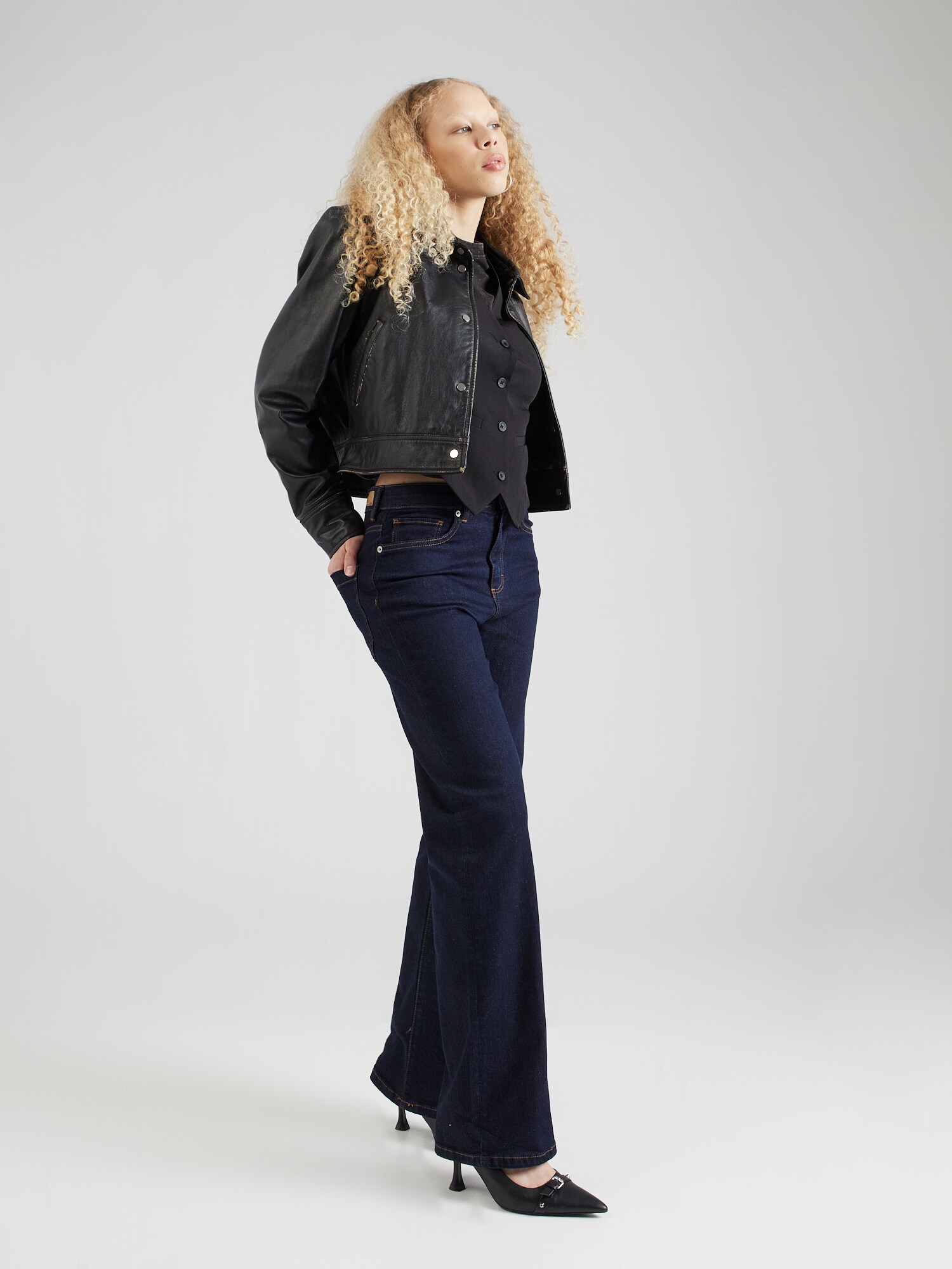Thumbnail - Jeans