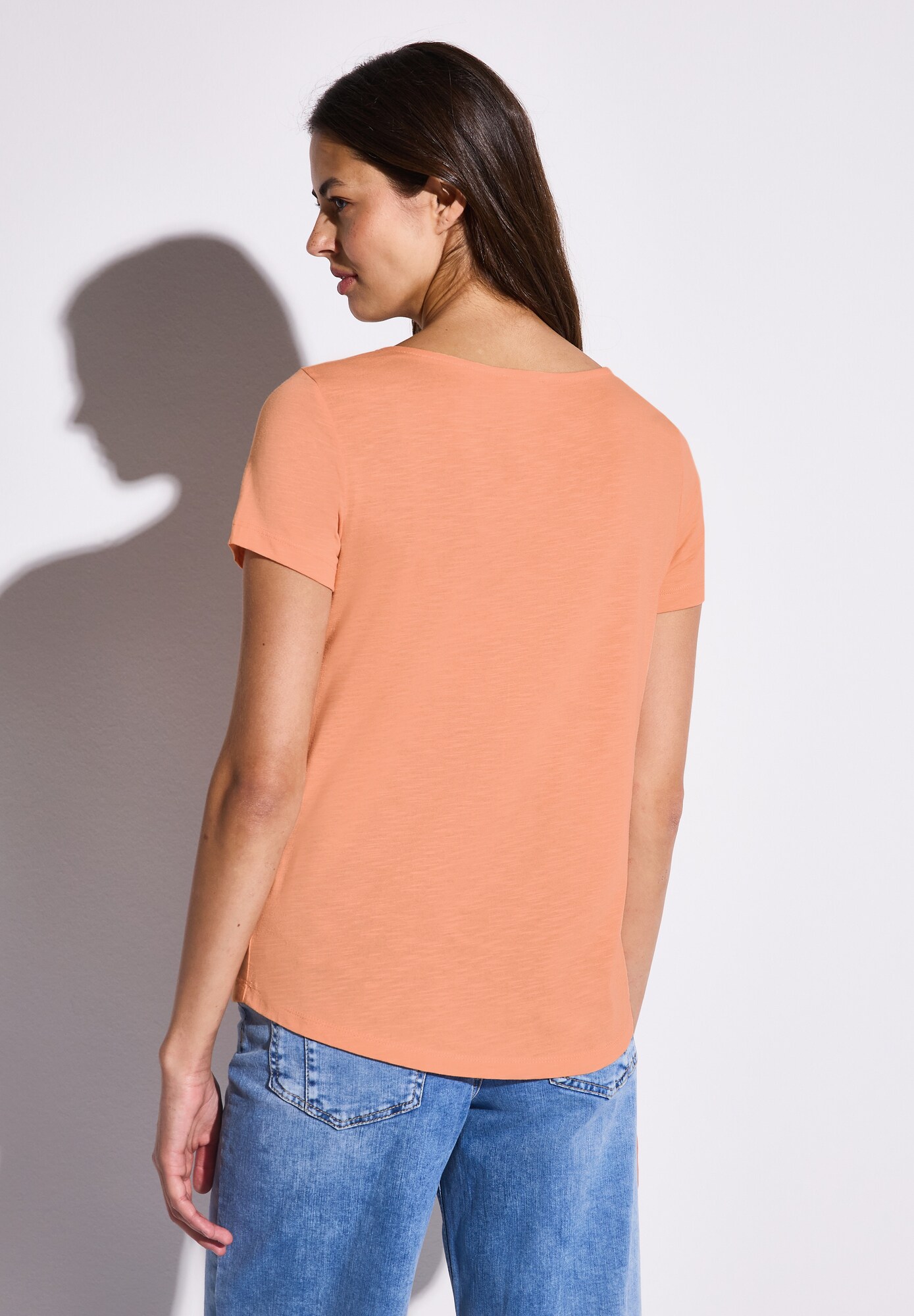 Thumbnail - T-Shirt