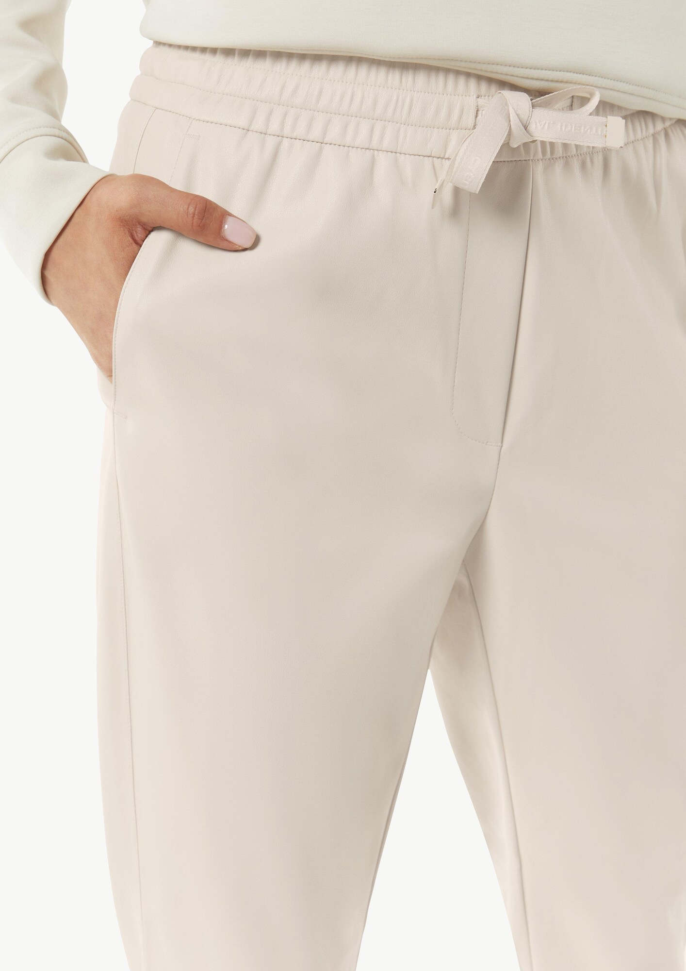 Thumbnail - comma casual identity Hose