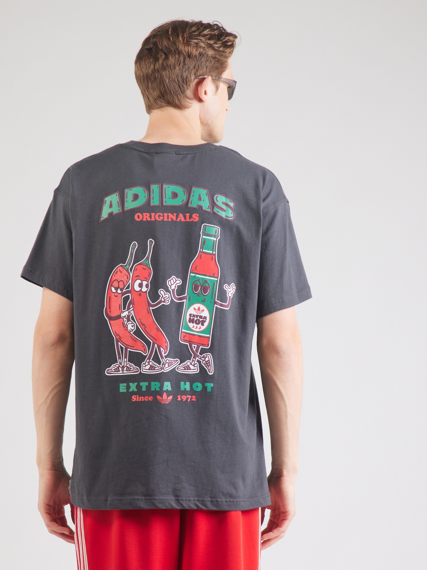 ADIDAS ORIGINALS Póló 'CHILLI'  antracit / smaragd / világospiros / fehér termék 2. képe