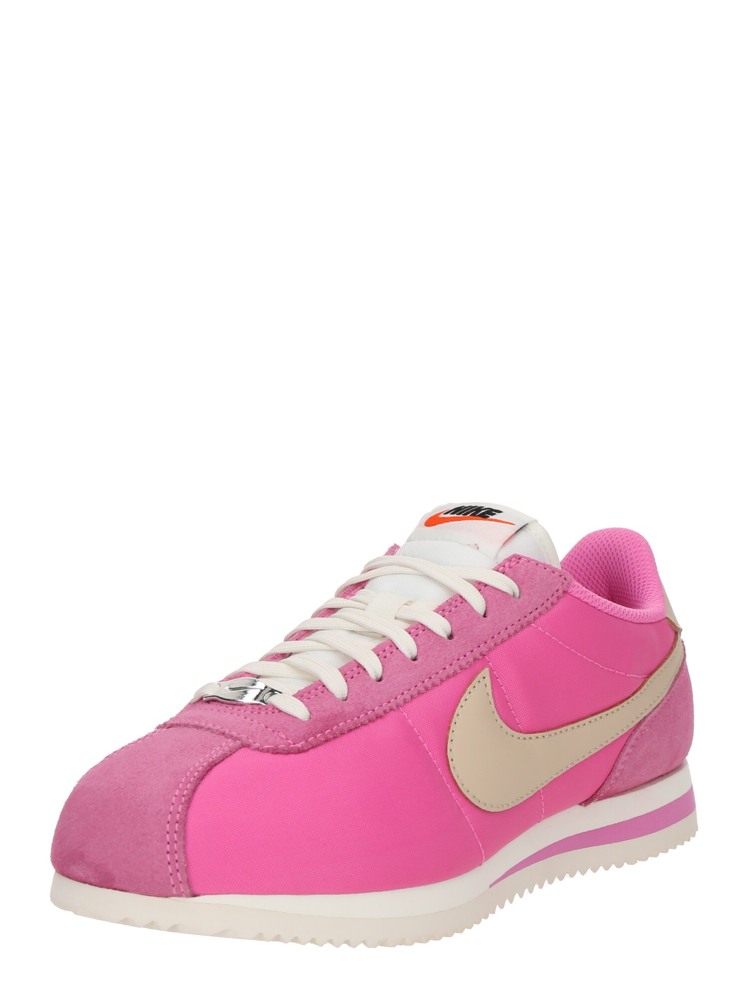 Nike Sportswear adidași – sportivi, fiabili