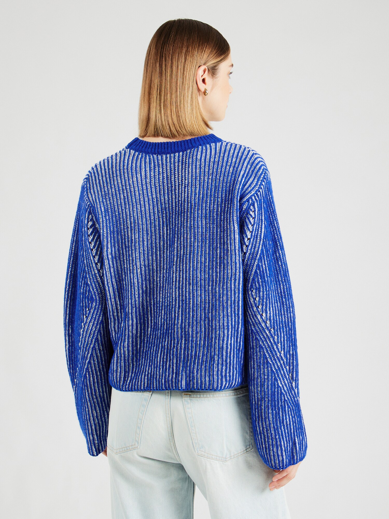 Thumbnail - Pullover