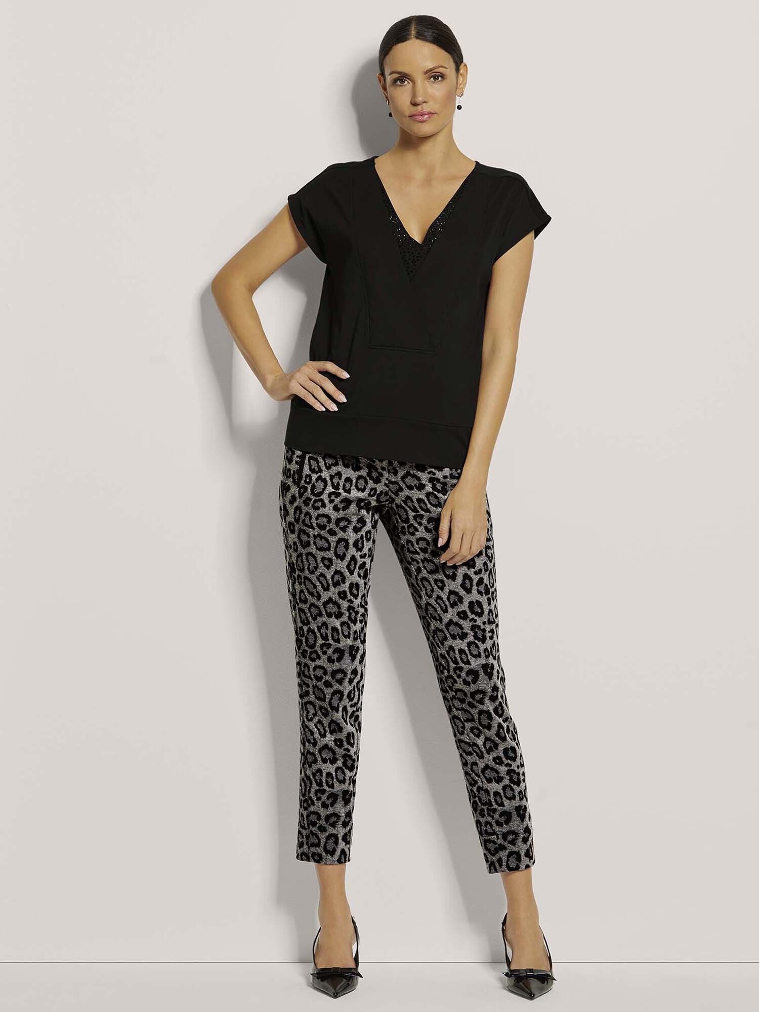 Thumbnail - MADELEINE T-Shirt