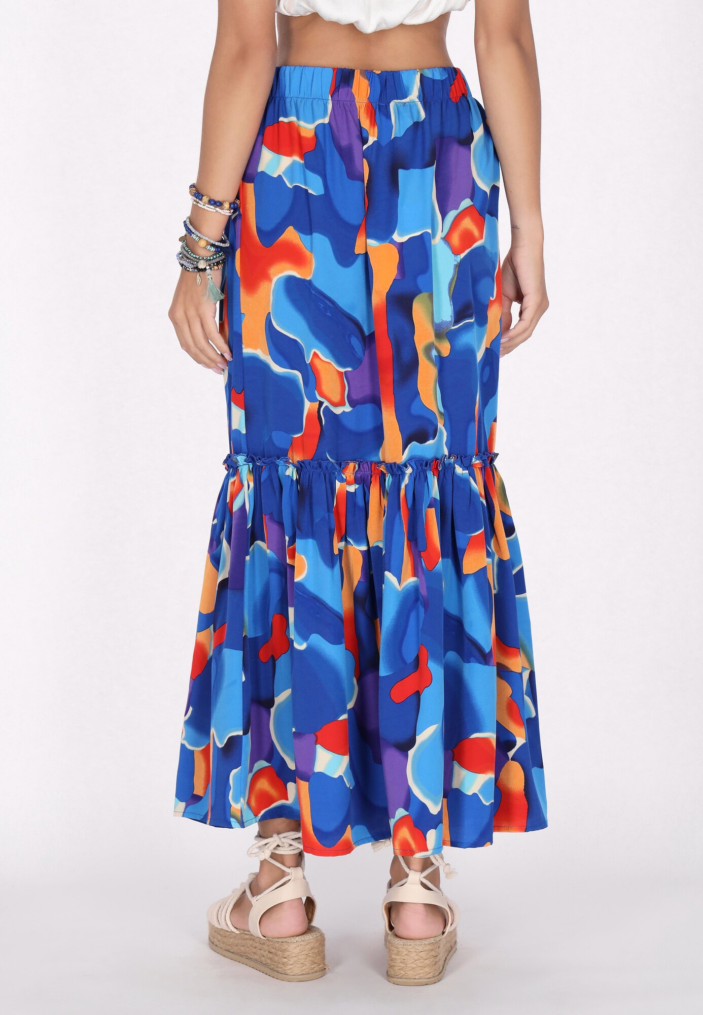 Thumbnail - IZIA Rock