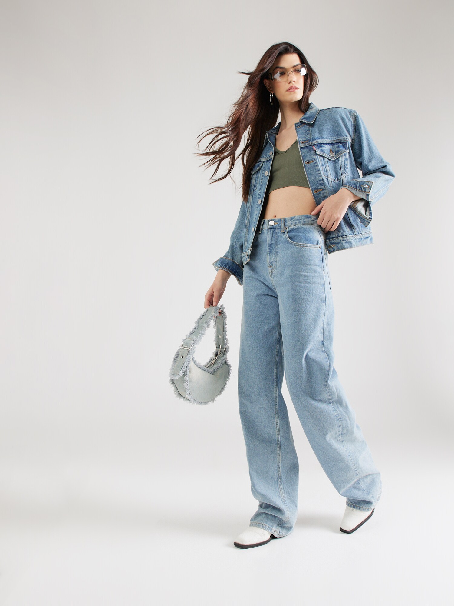 Thumbnail - STUDIO SELECT T-Shirt Ellen