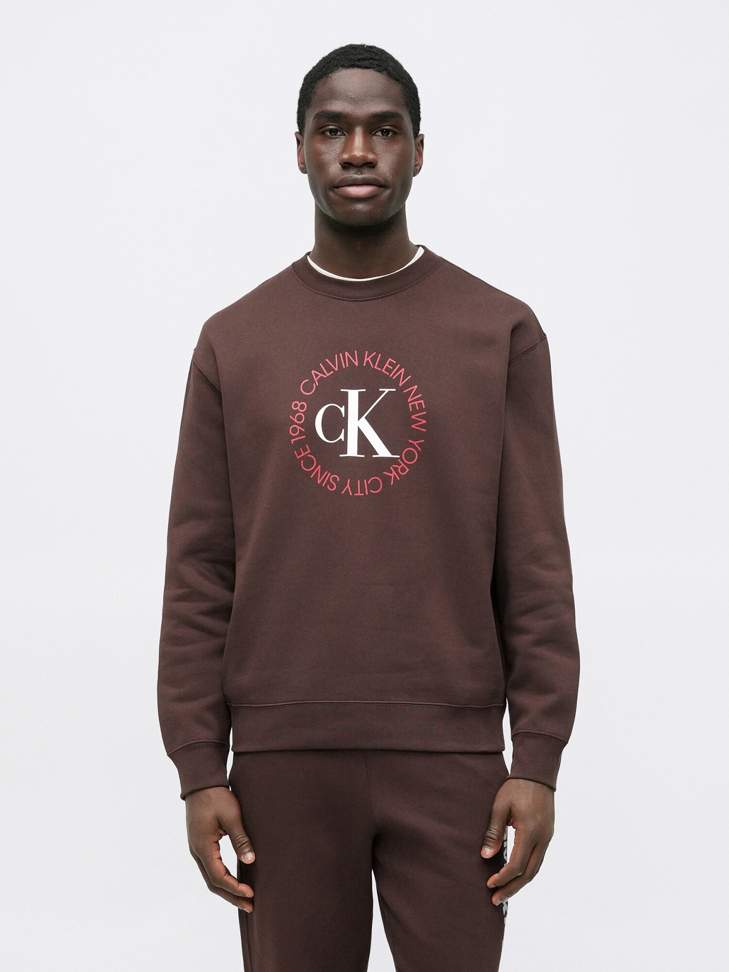 Calvin Klein Jeans Sudadera chocolate / rojo / blanco – imagen 2