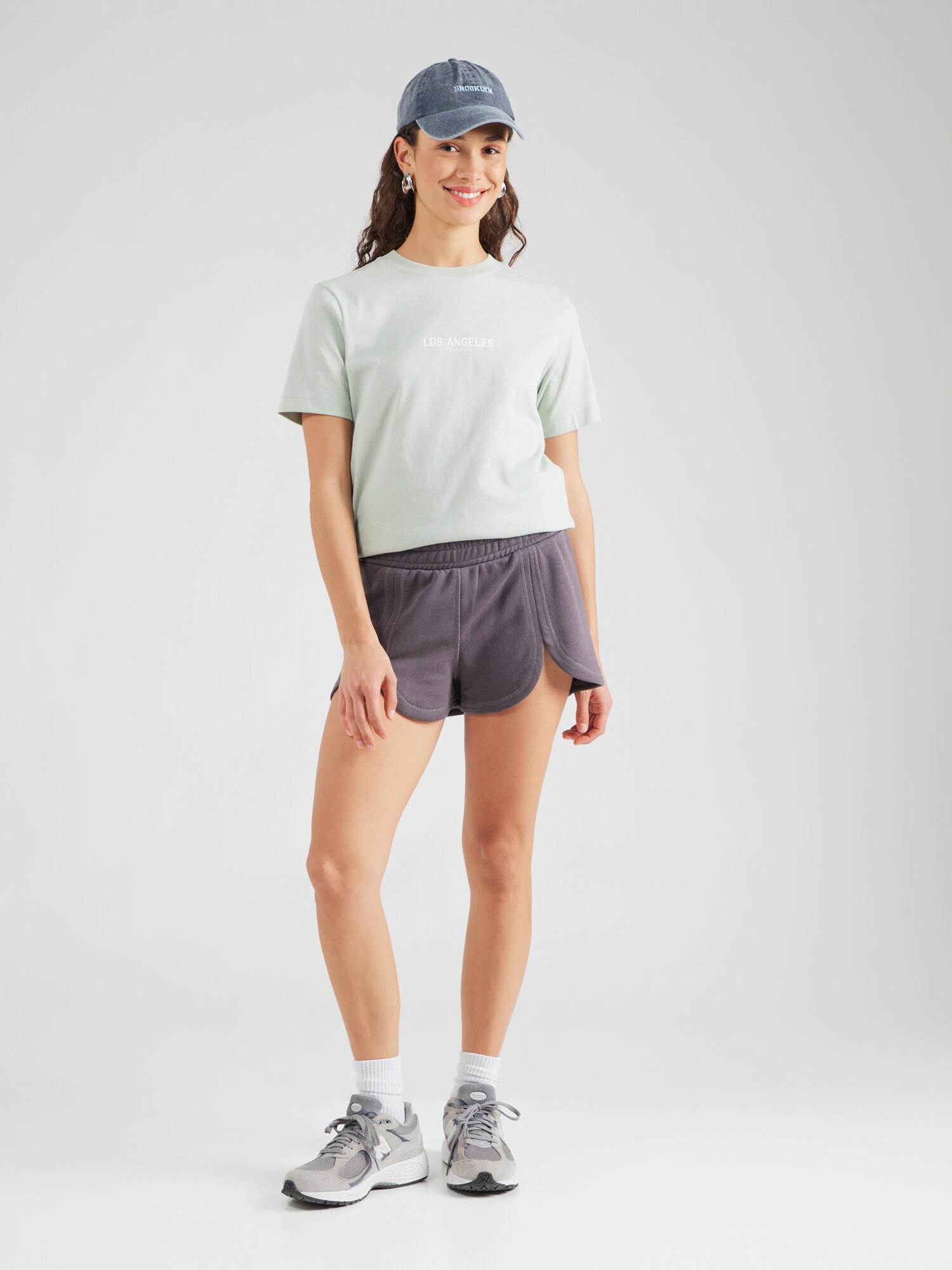 Thumbnail - T-Shirt