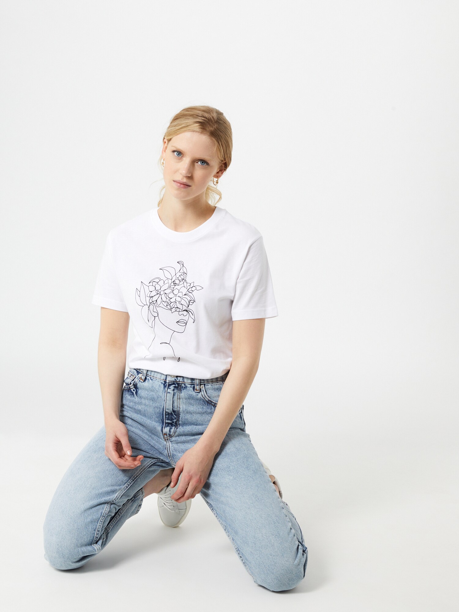 Thumbnail - T-Shirt