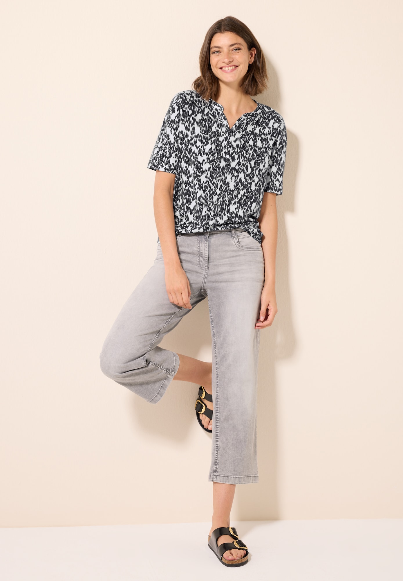 Thumbnail - T-Shirt