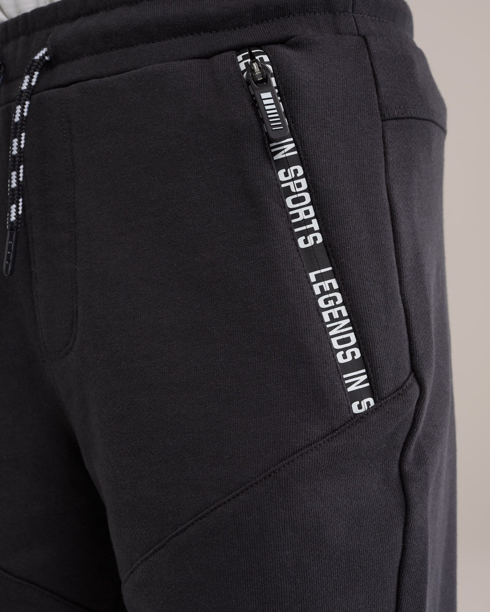 Thumbnail - WE Fashion Shorts