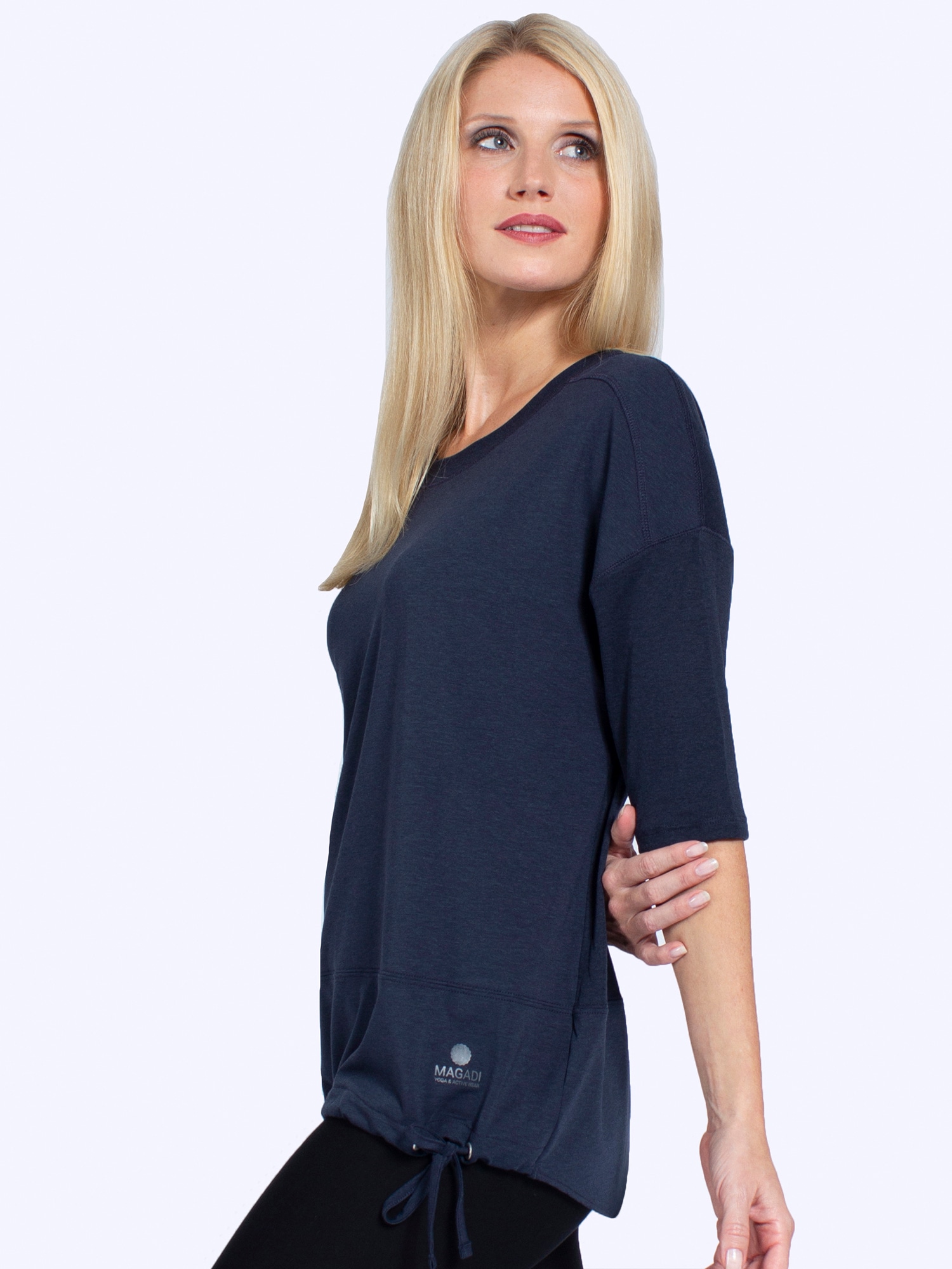 Thumbnail - Magadi Sporttop Sara