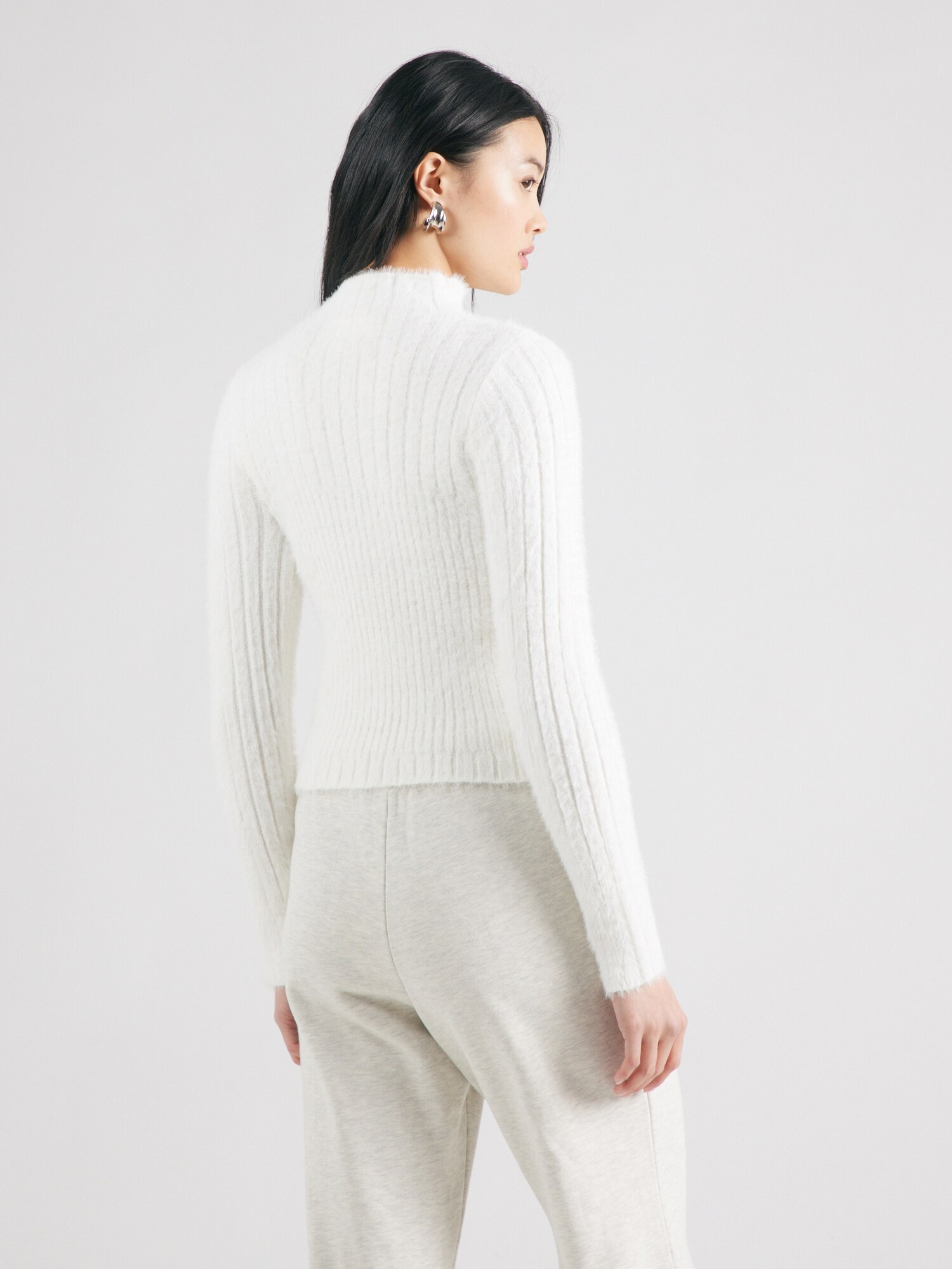 Thumbnail - Sixth June Pullover