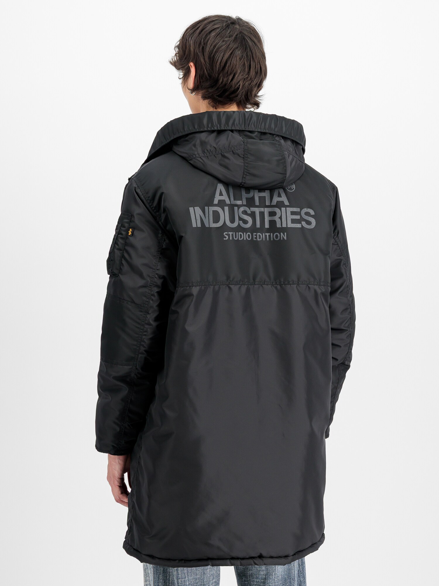 ALPHA INDUSTRIES Prechodná parka čierna (obrázok 3)