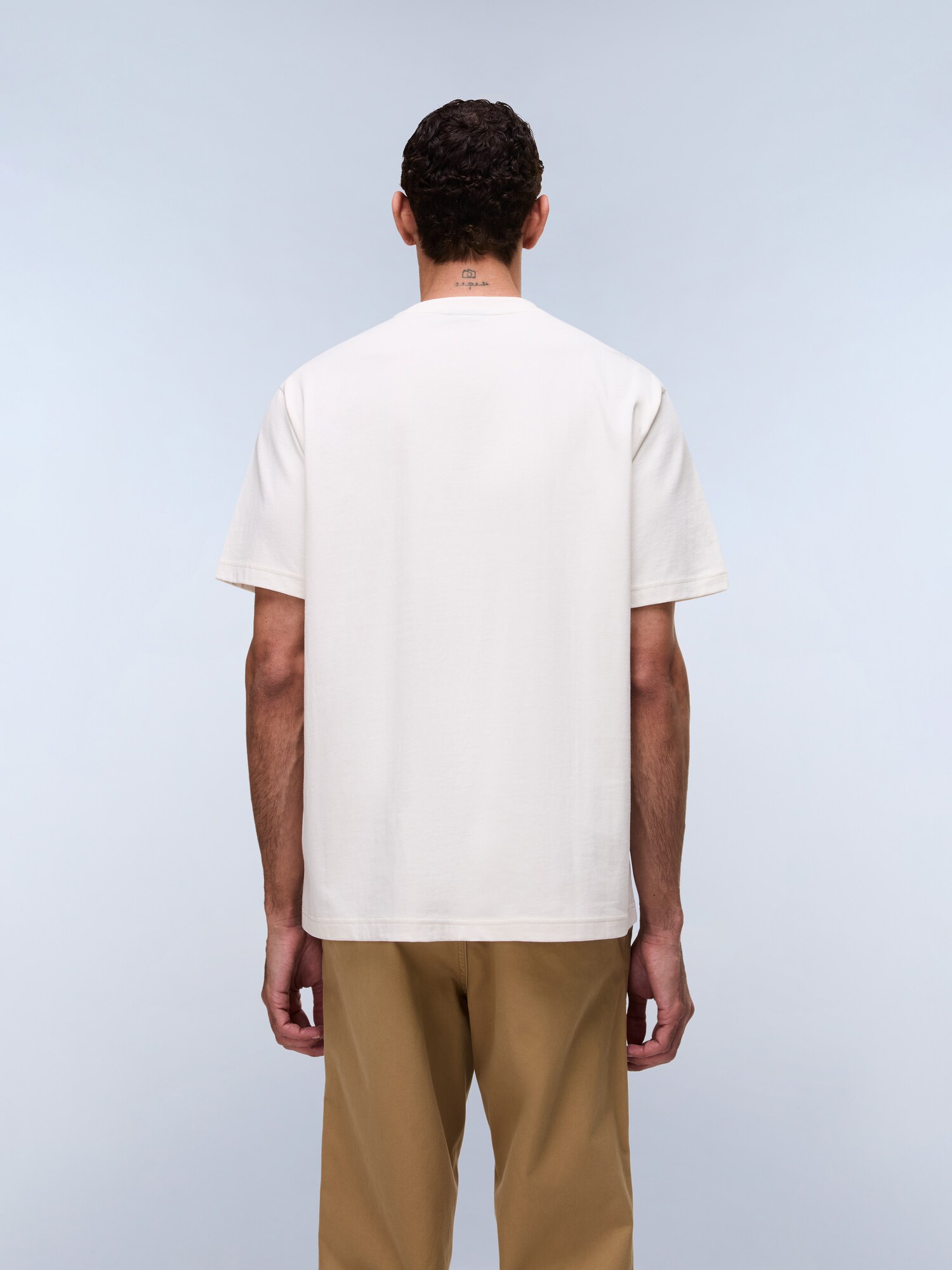 NAPAPIJRI Camiseta 'S-BOX'  offwhite / blanco lana – imagen 4