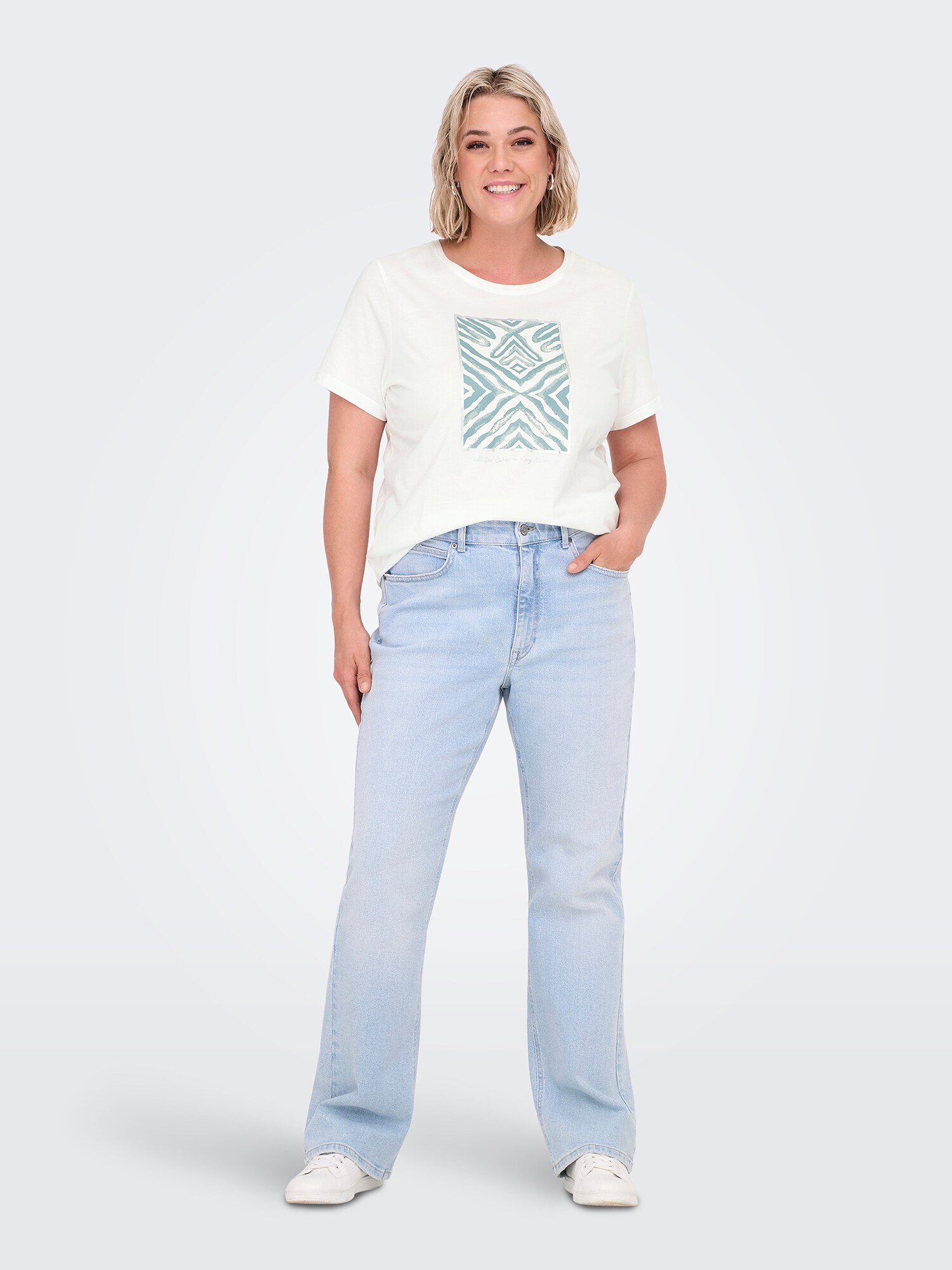 Thumbnail - ONLY Carmakoma T-Shirt Carboostery