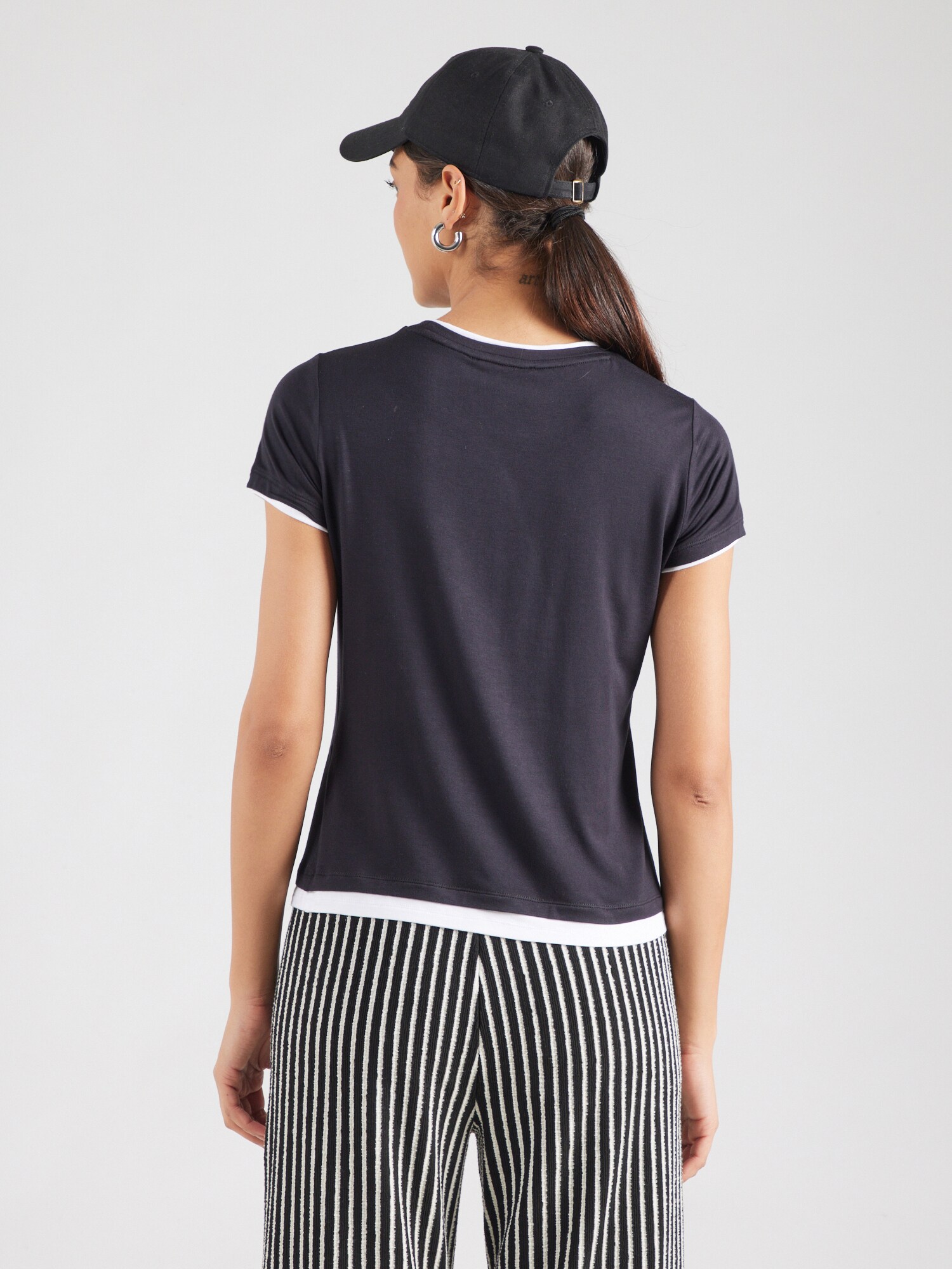 Thumbnail - T-Shirt 'Camilla'