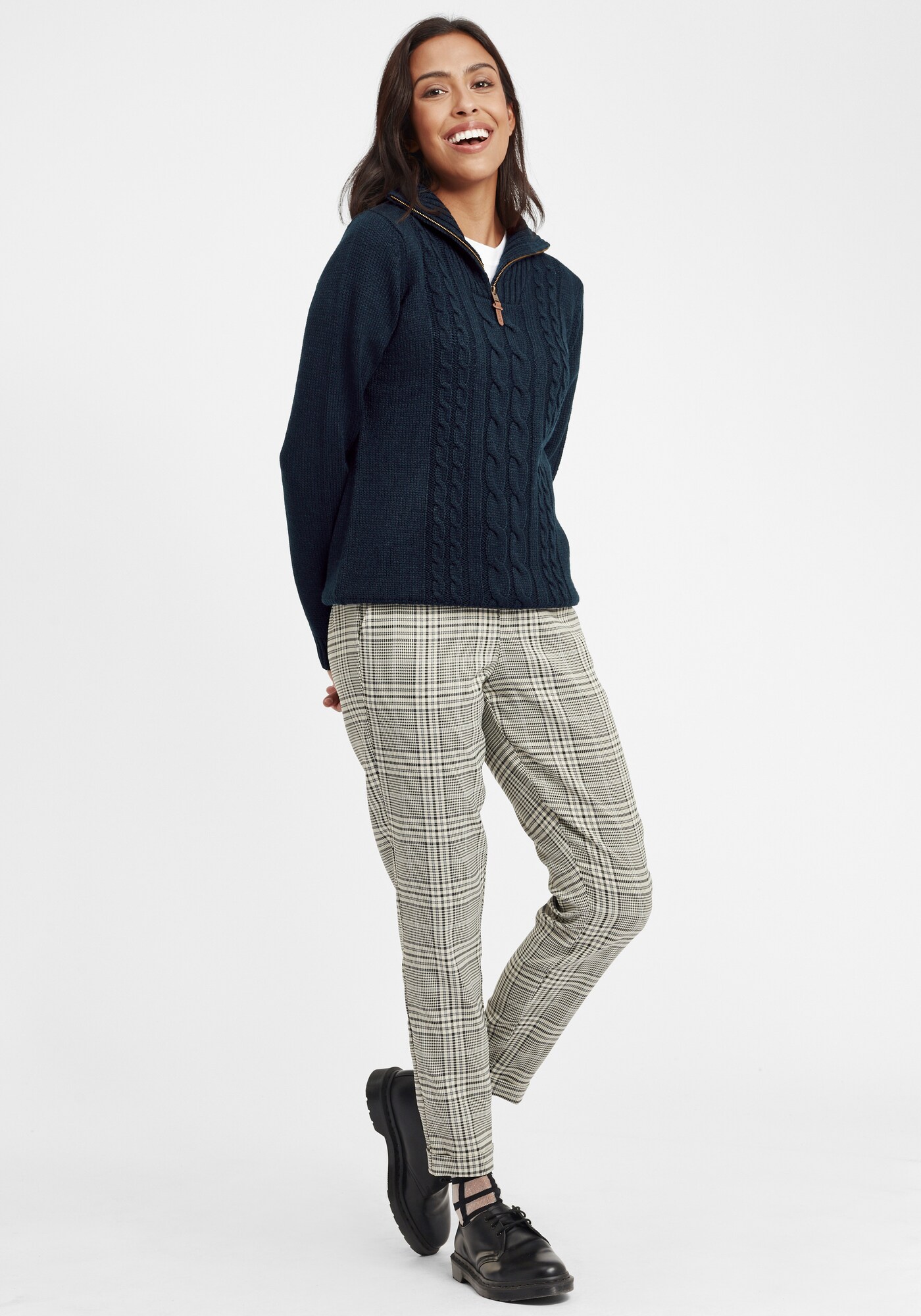 Thumbnail - Oxmo Pullover Carry