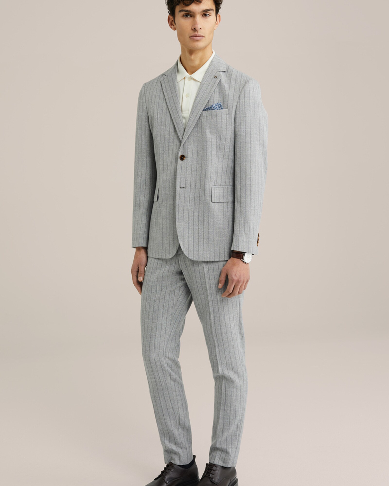 WE Fashion Ráncos nadrág  szürke / világosszürke termék 2. képe