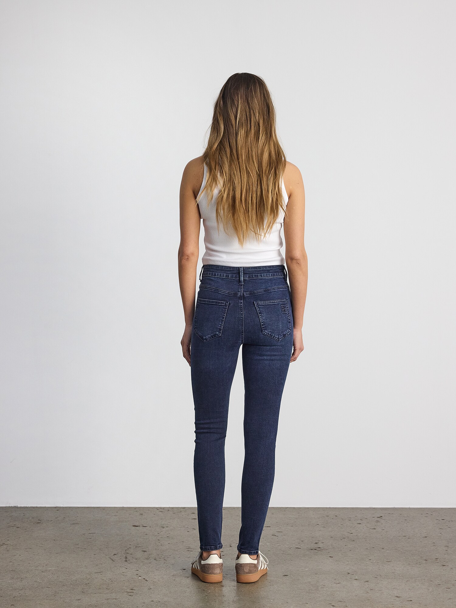 Thumbnail - Noisy may Jeans NMSENDIE