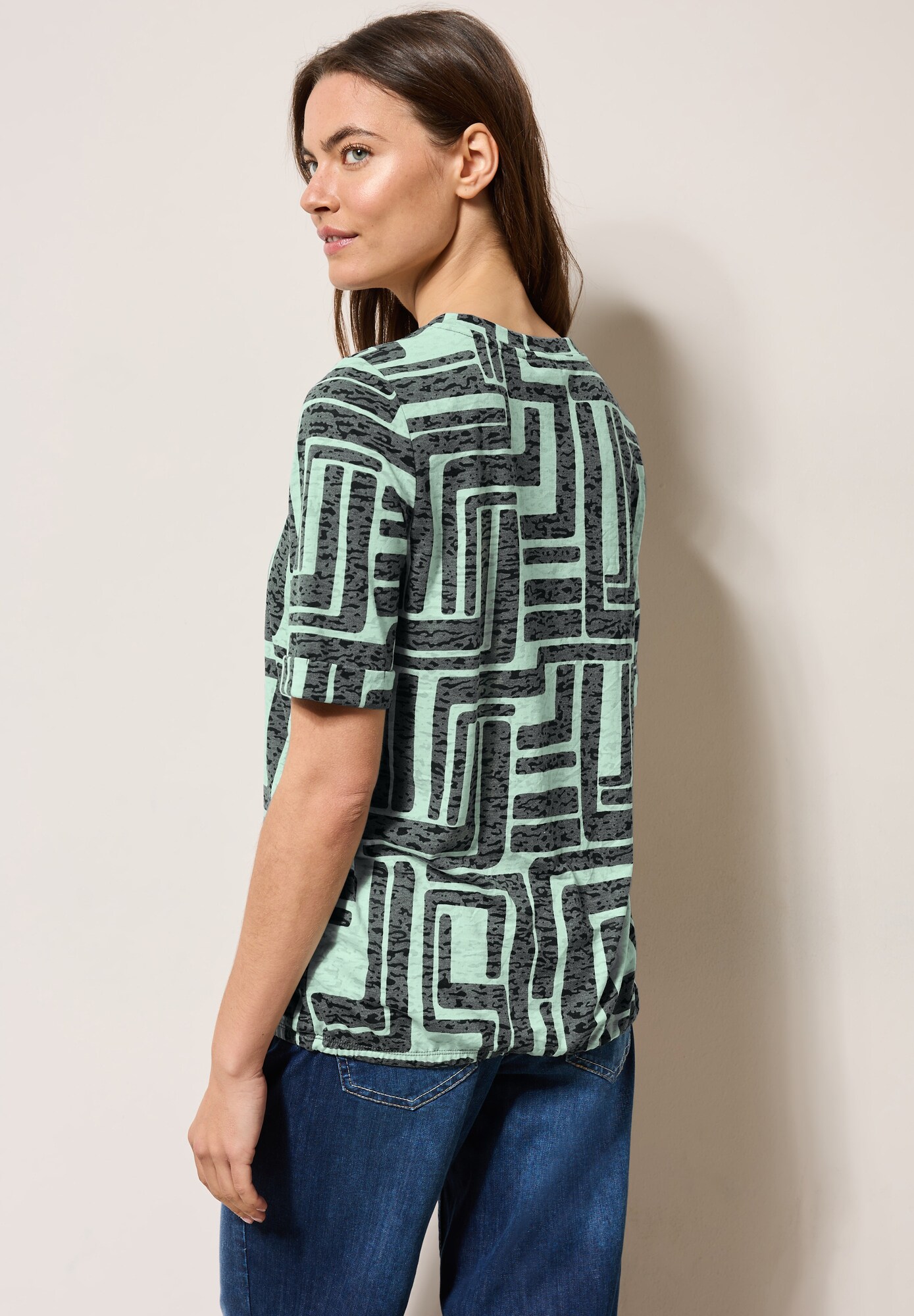 Thumbnail - T-Shirt