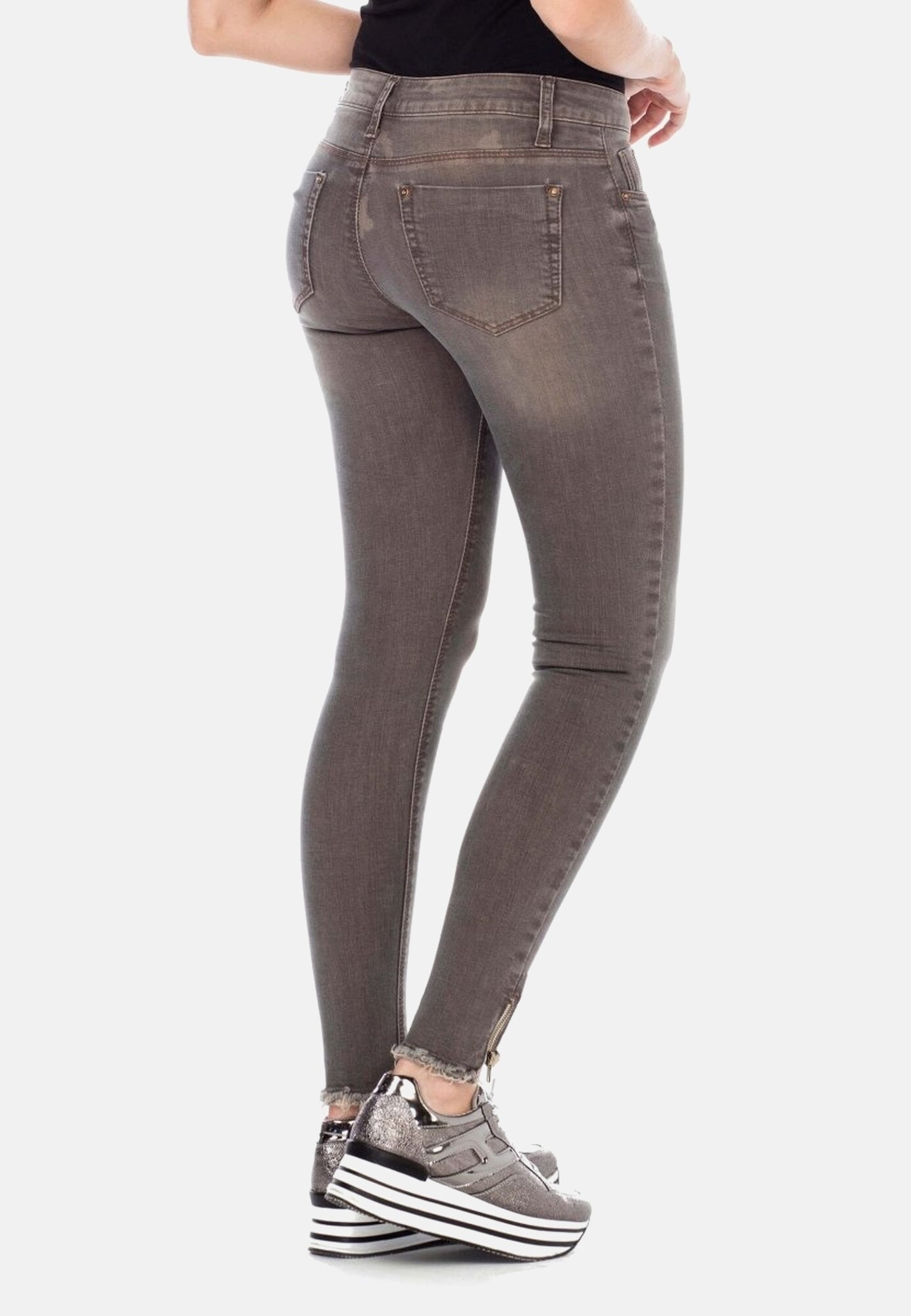 Thumbnail - Jeans