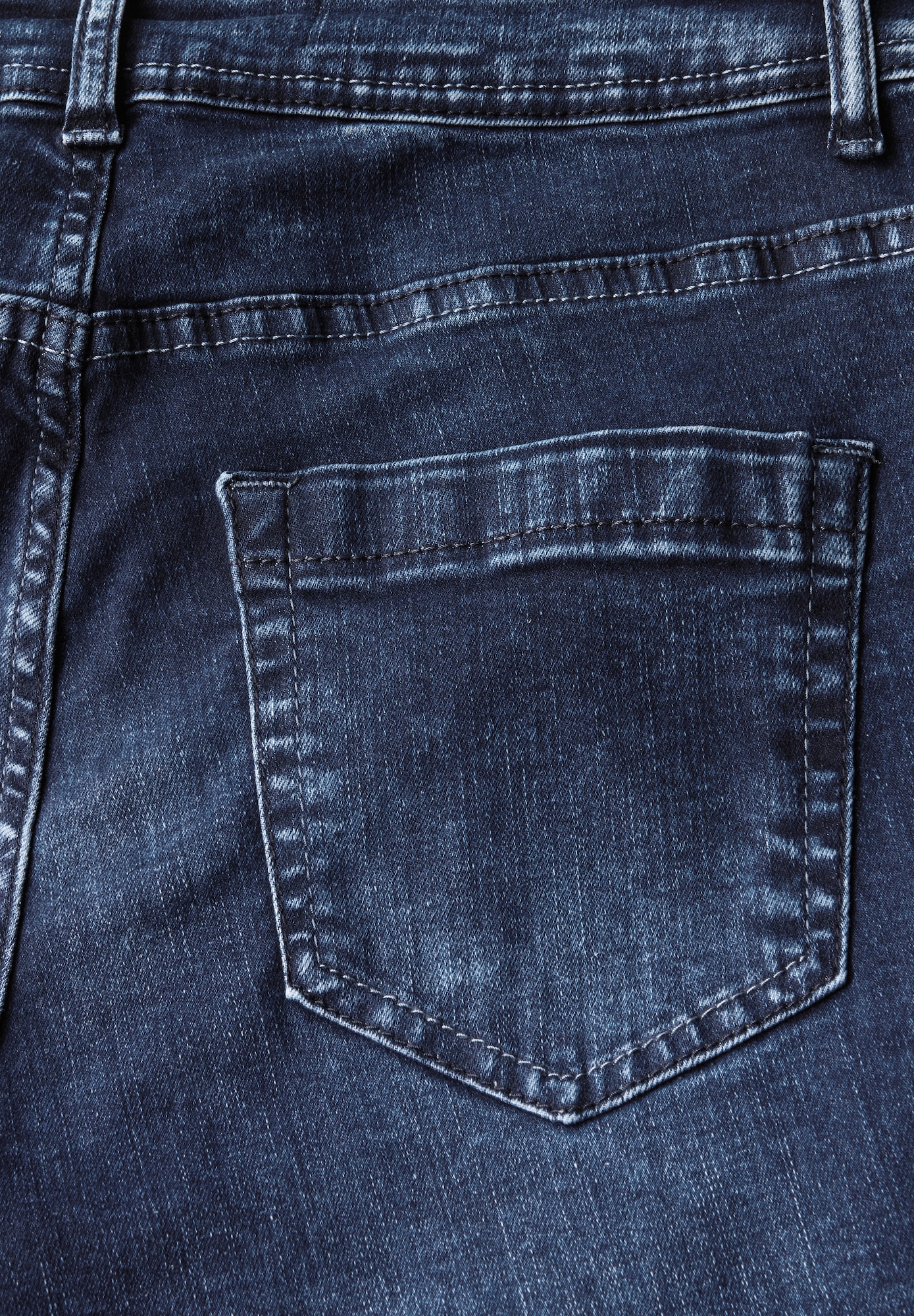 Thumbnail - Jeans
