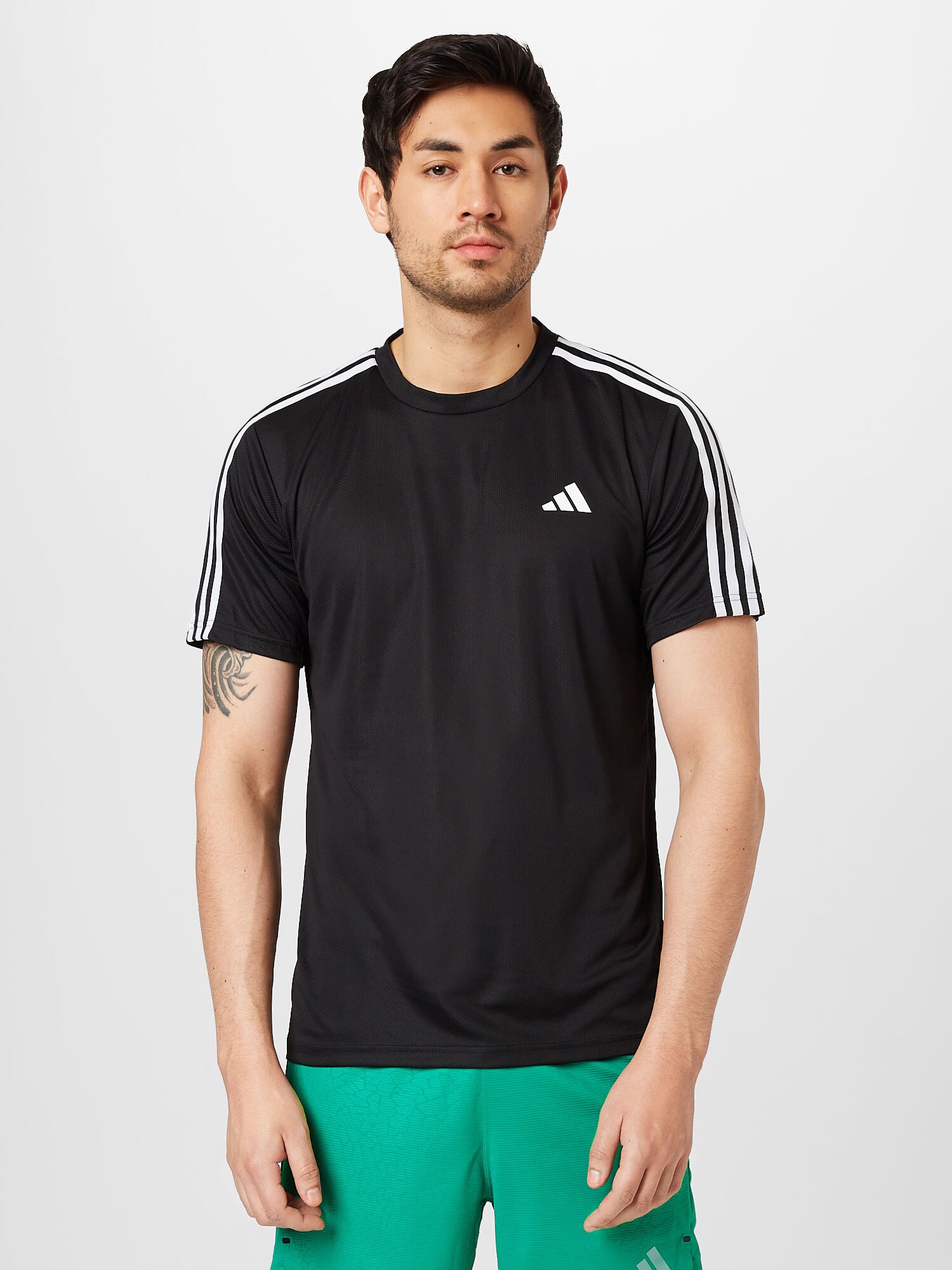 ADIDAS PERFORMANCE Camiseta funcional 'Train Essentials' negro / blanco – imagen 2