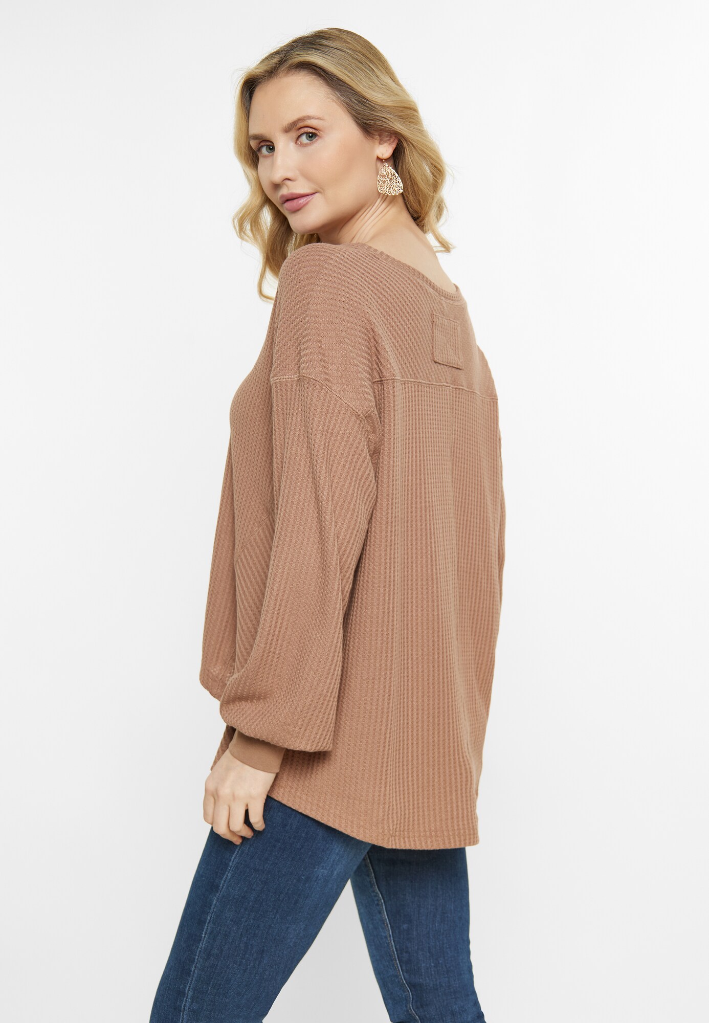 Thumbnail - usha BLUE LABEL Pullover