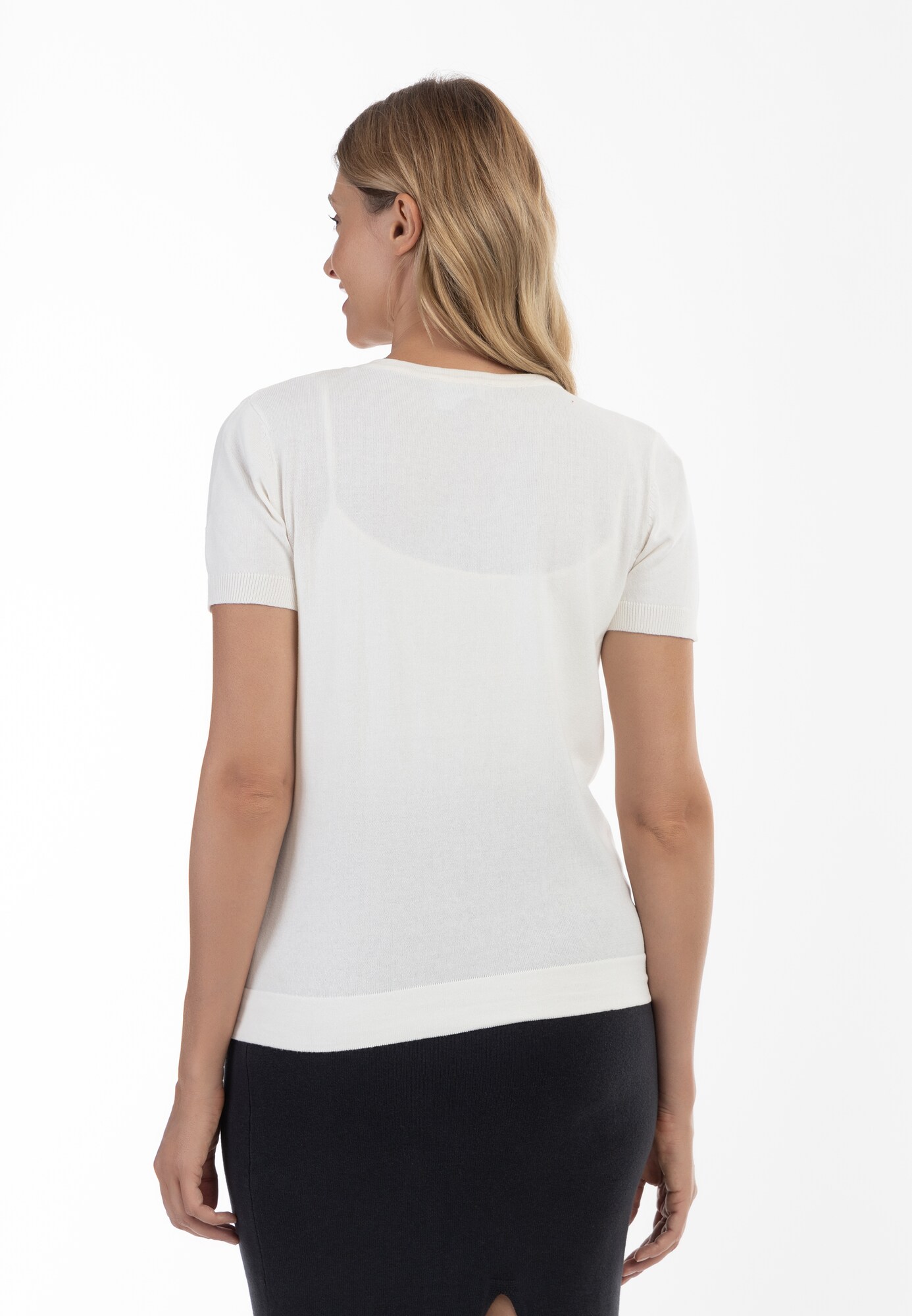 Thumbnail - Usha Pullover