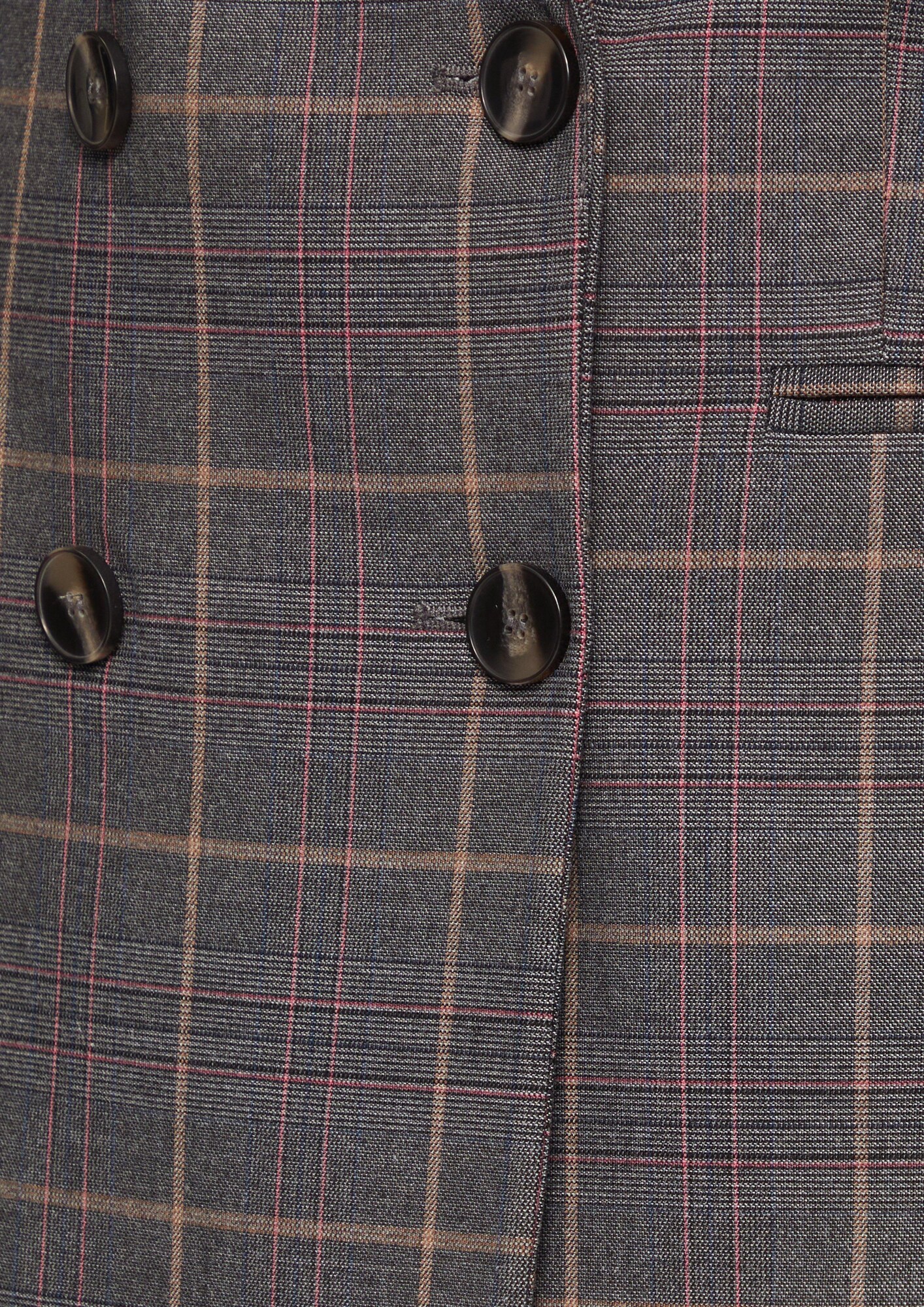 Thumbnail - Blazer