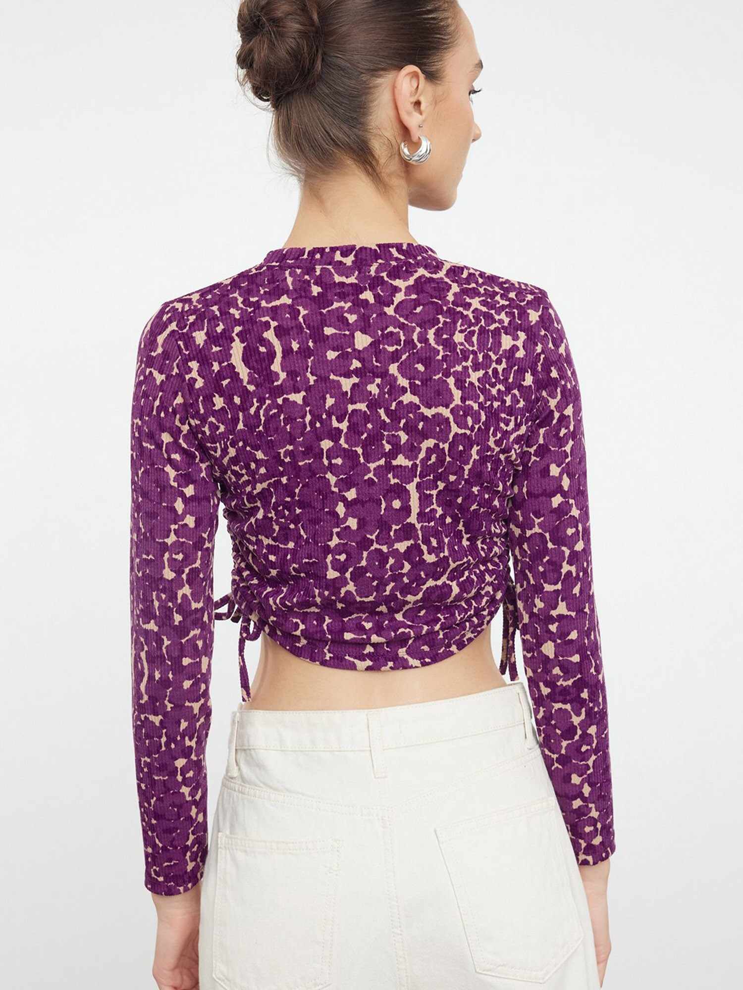 Thumbnail - Pullover