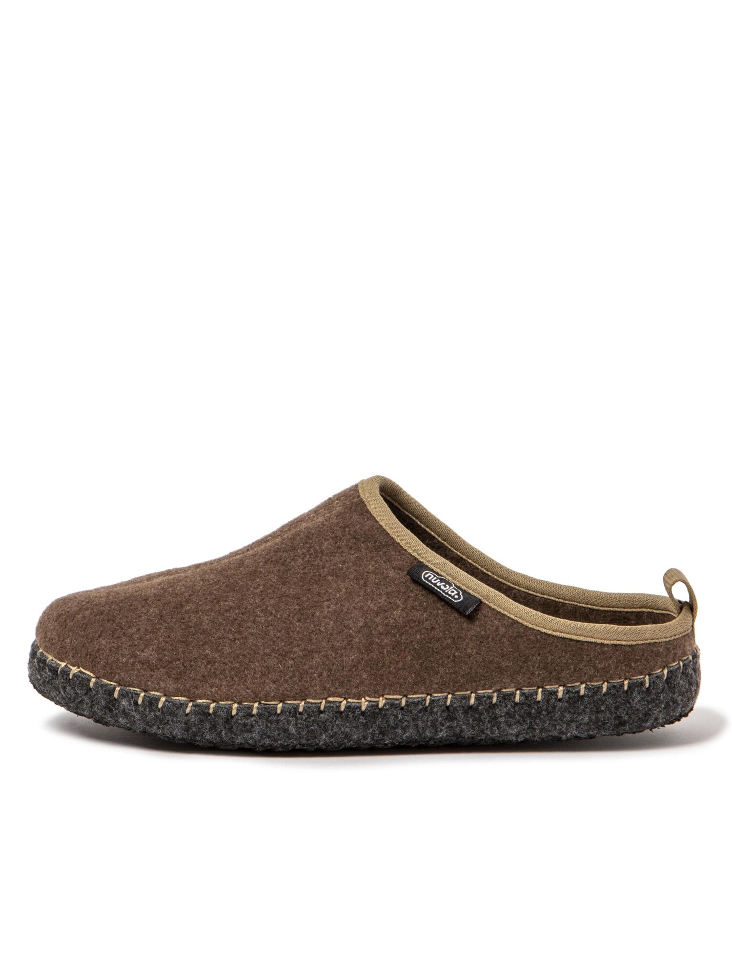 Nuvola. Zapatillas de casa 'New Rim'  marrón
