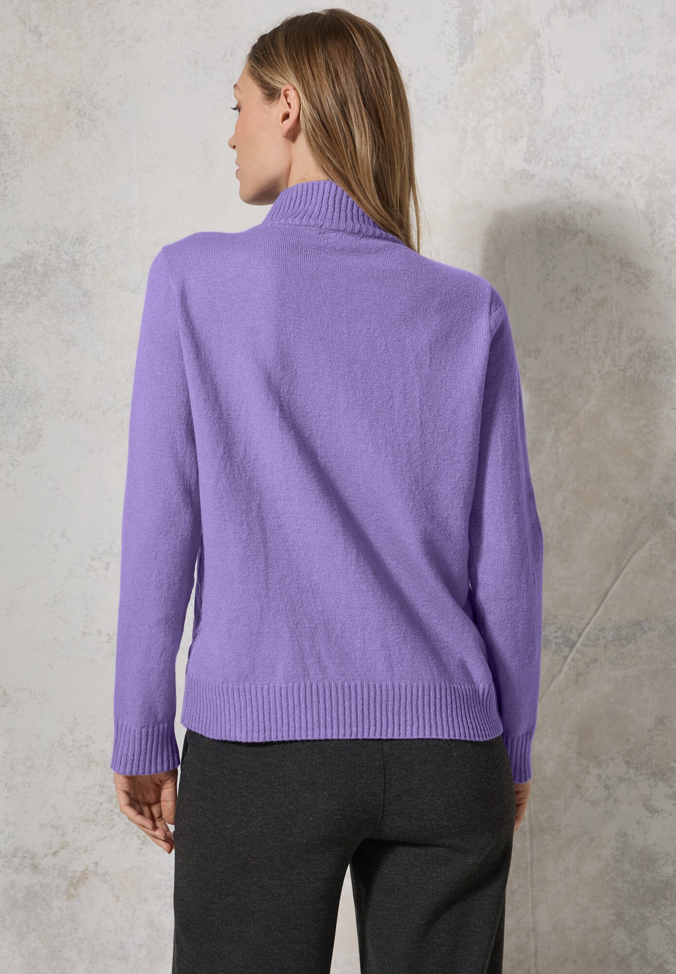 Thumbnail - CECIL Pullover