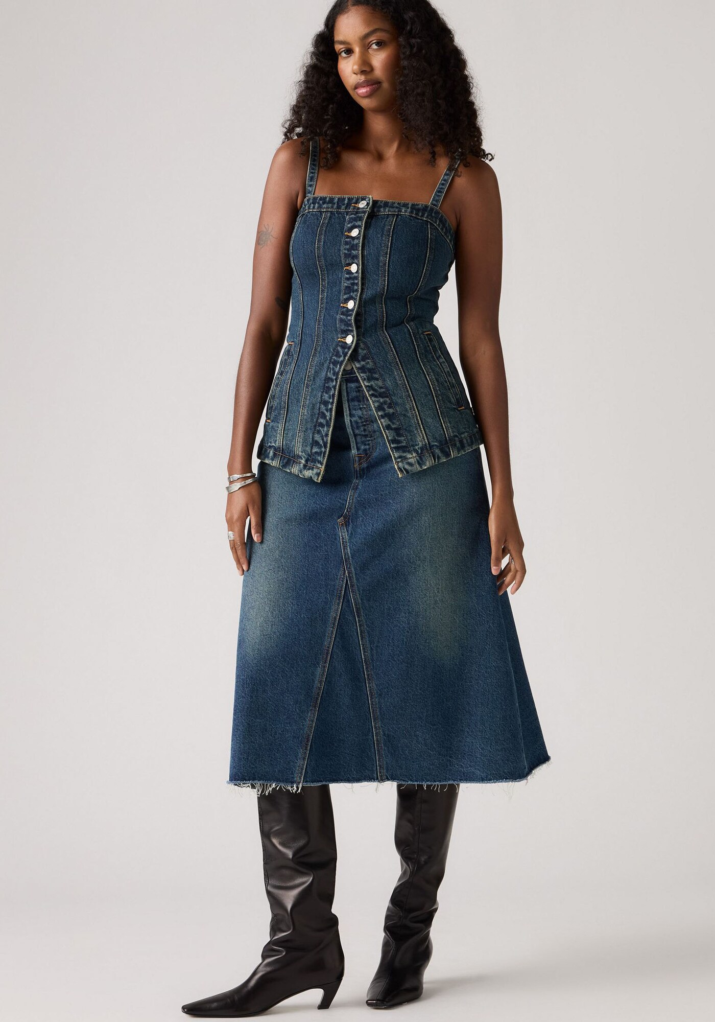 Thumbnail - LEVIS Rock