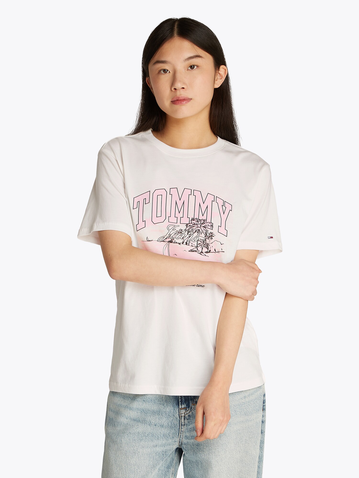 Tommy Jeans Póló  rózsaszín / fekete / fehér termék 2. képe