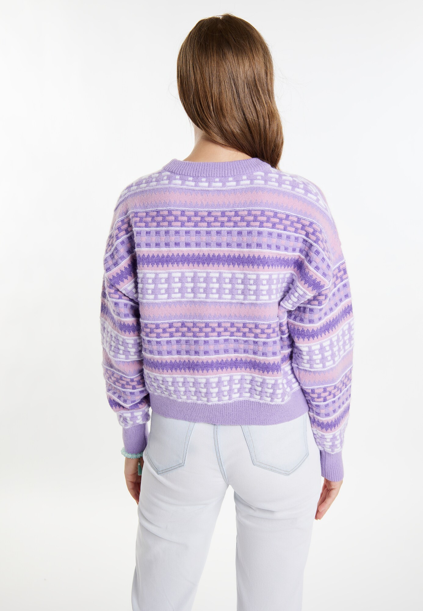 Thumbnail - IZIA Pullover Eyota