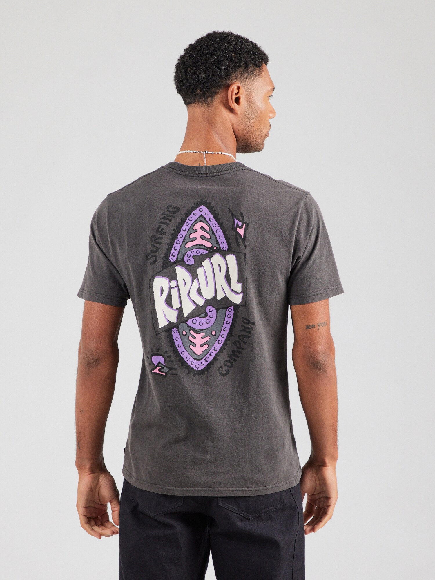 RIP CURL Póló  lila / rózsaszín / fekete / fehér termék 2. képe