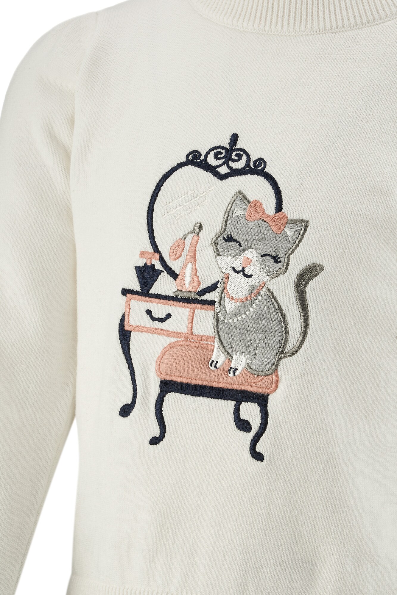 Thumbnail - Pullover