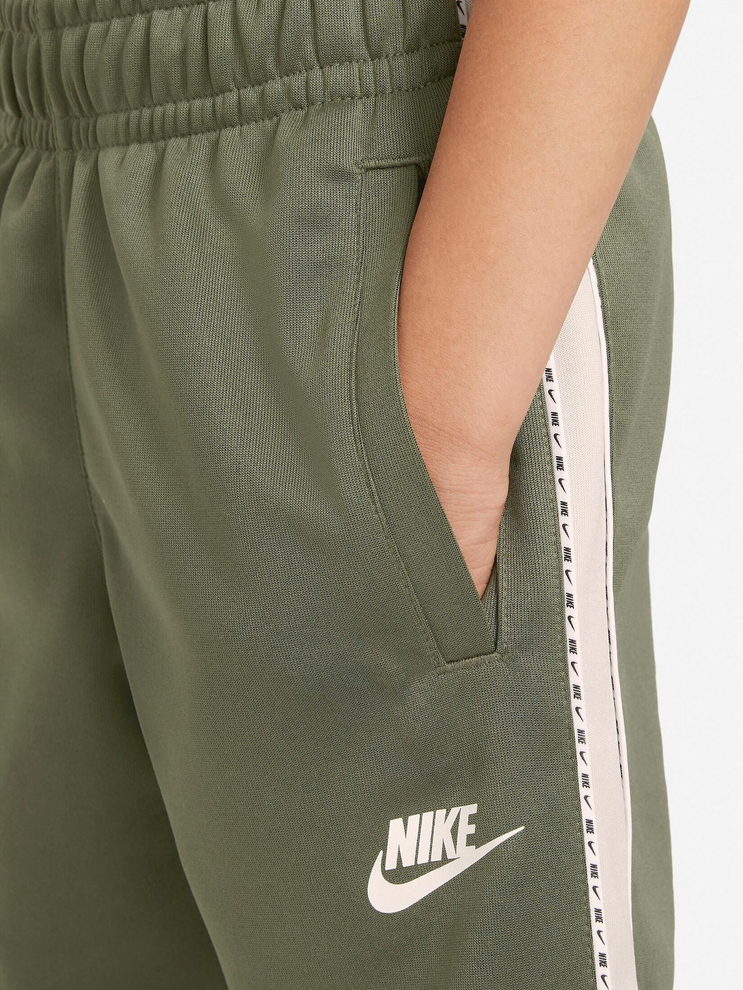 Thumbnail - Nike Sportswear Shorts Repeat